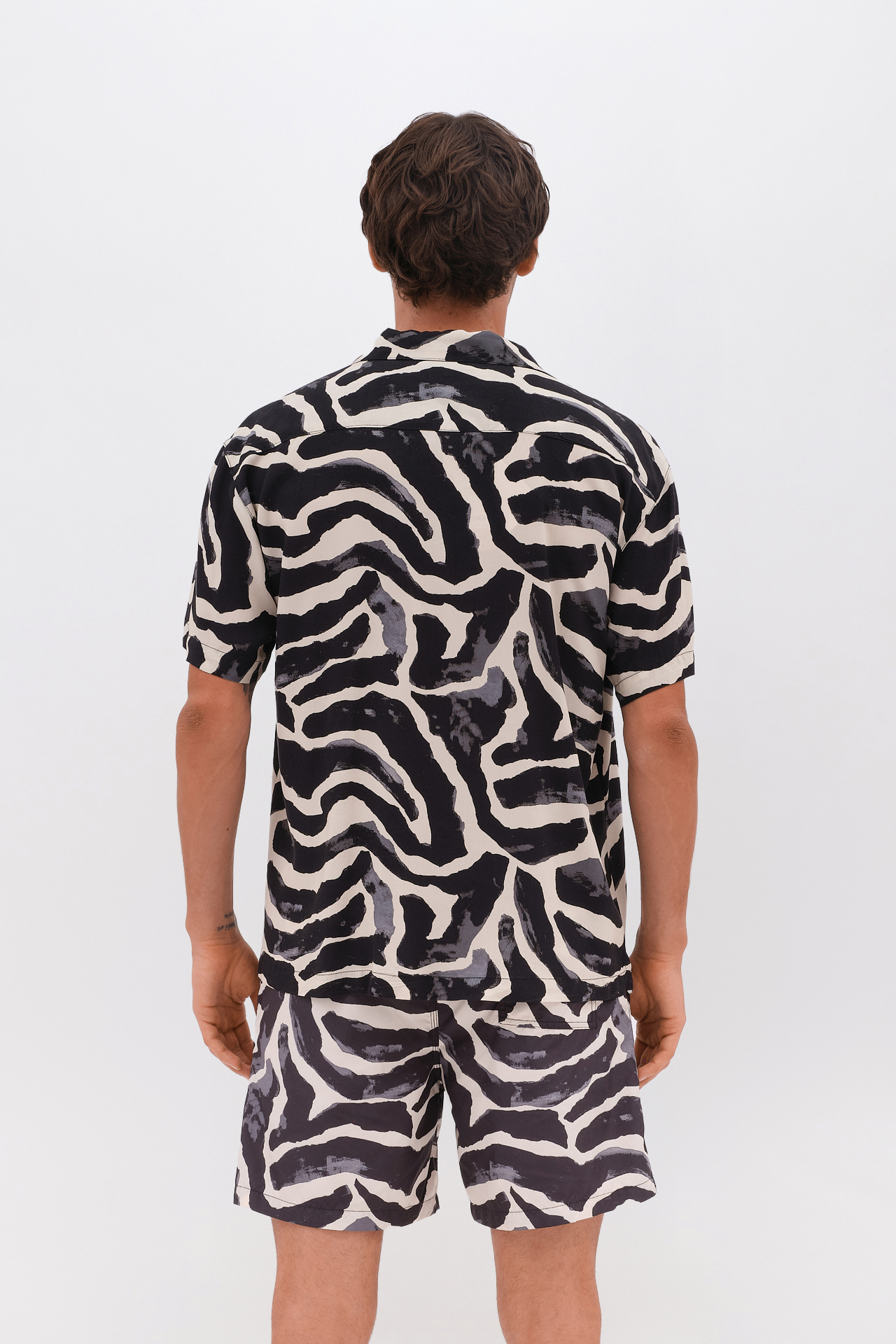 ABSTRACT ANIMAL SHIRT