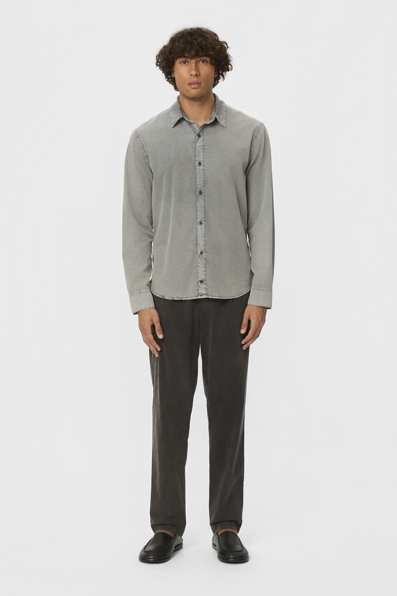 REGULAR FIT BUTTONED SHIRT