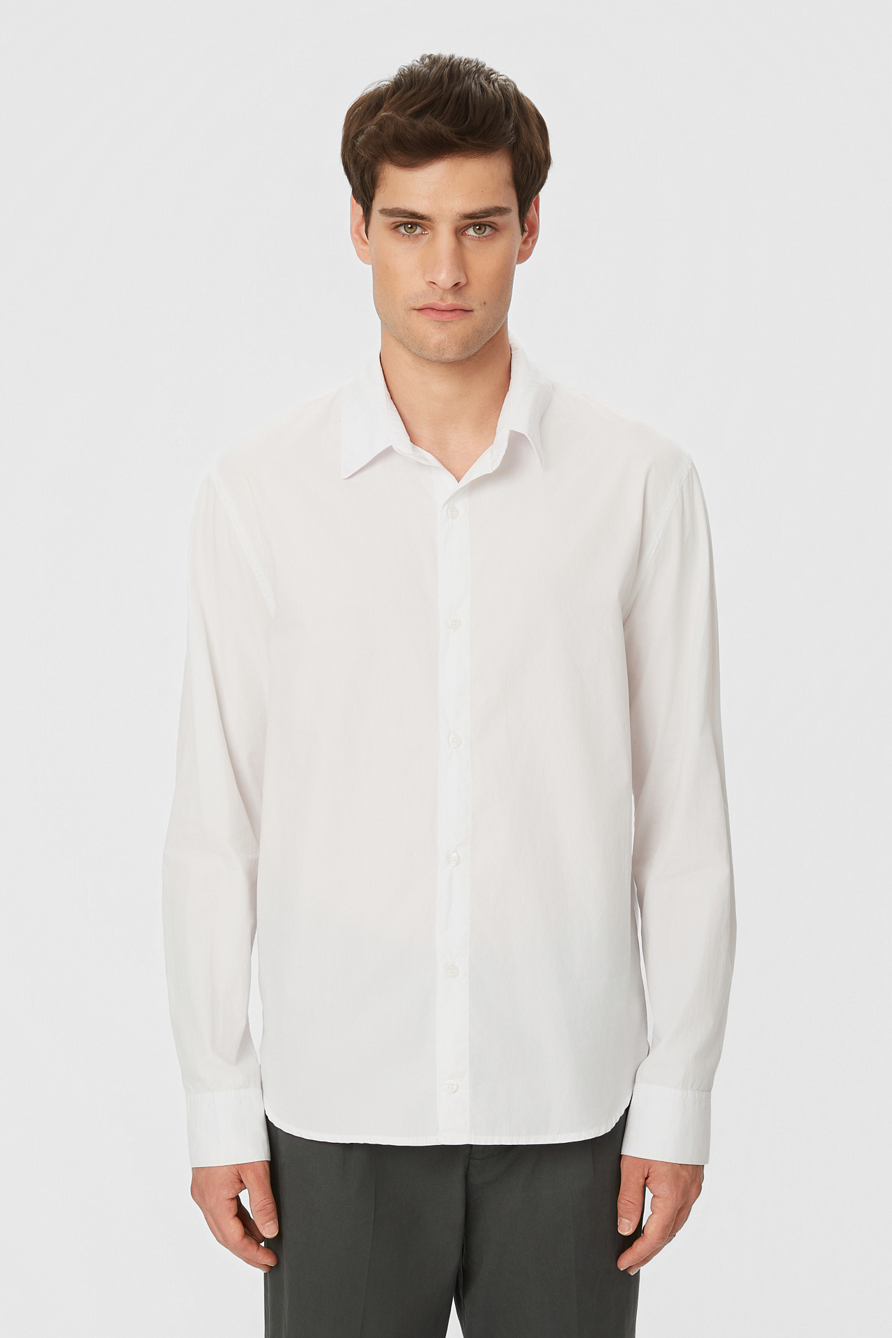 REGULAR FIT BUTTONED SHIRT