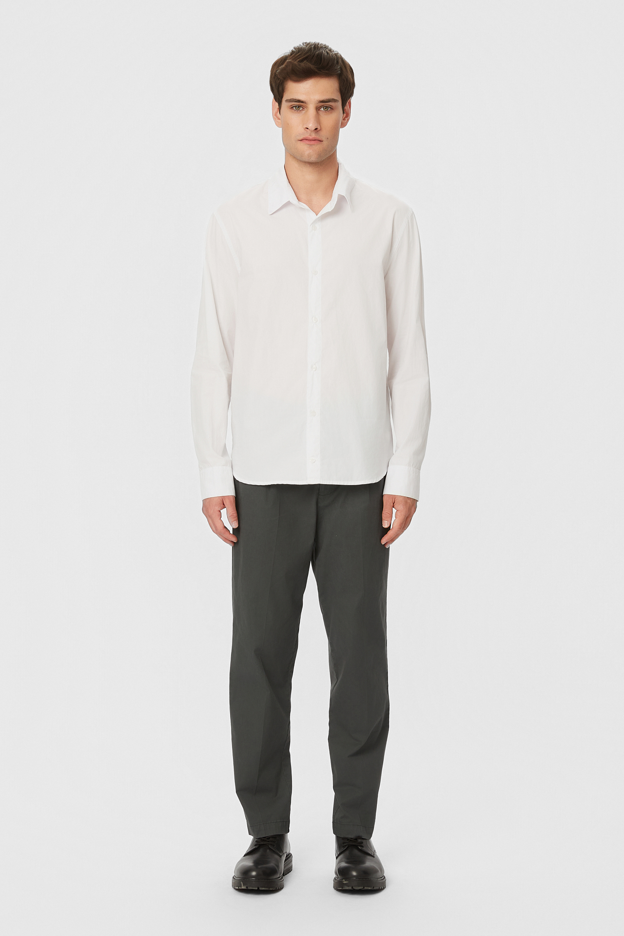 REGULAR FIT BUTTONED SHIRT