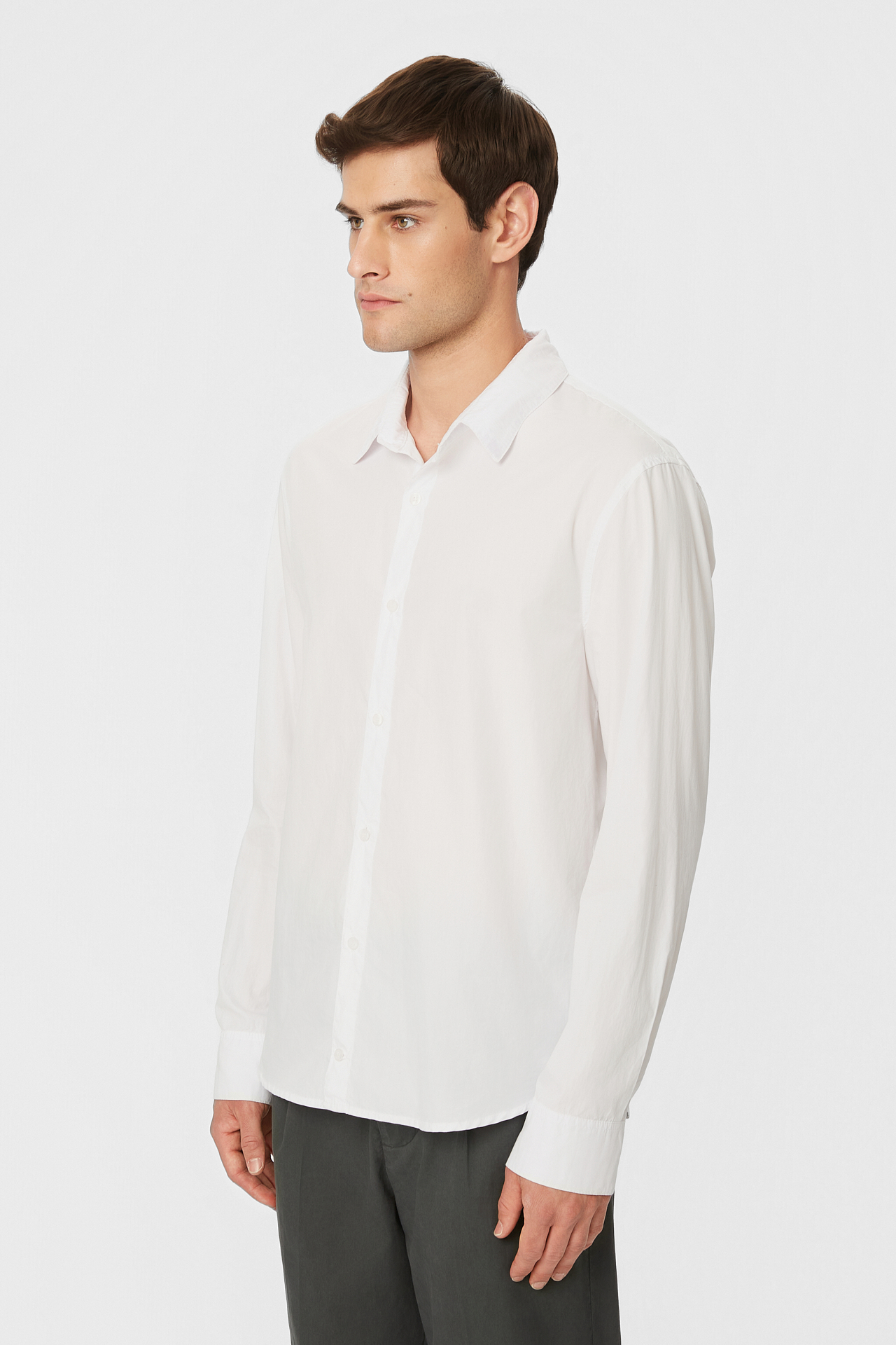 REGULAR FIT BUTTONED SHIRT