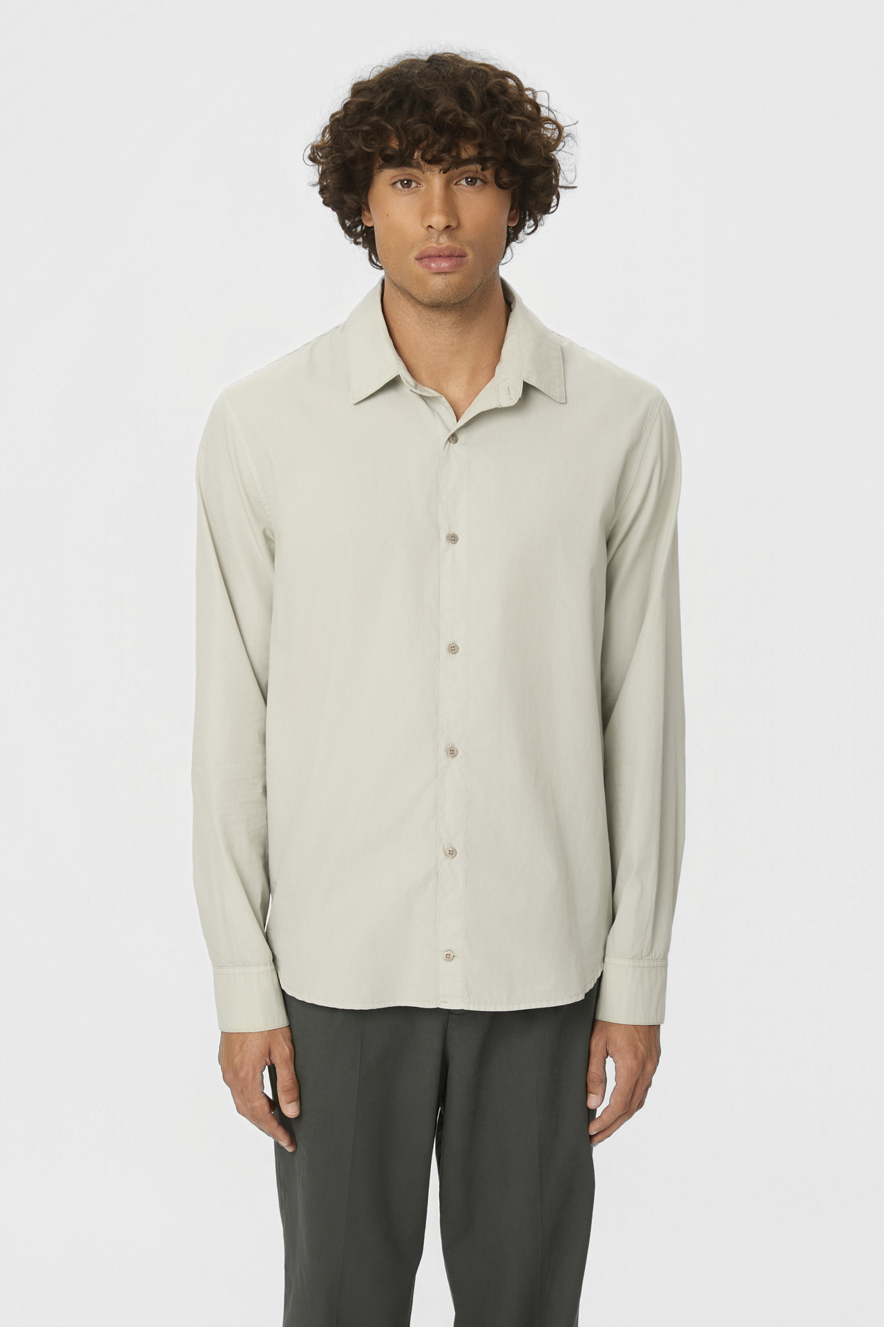 REGULAR FIT BUTTONED SHIRT