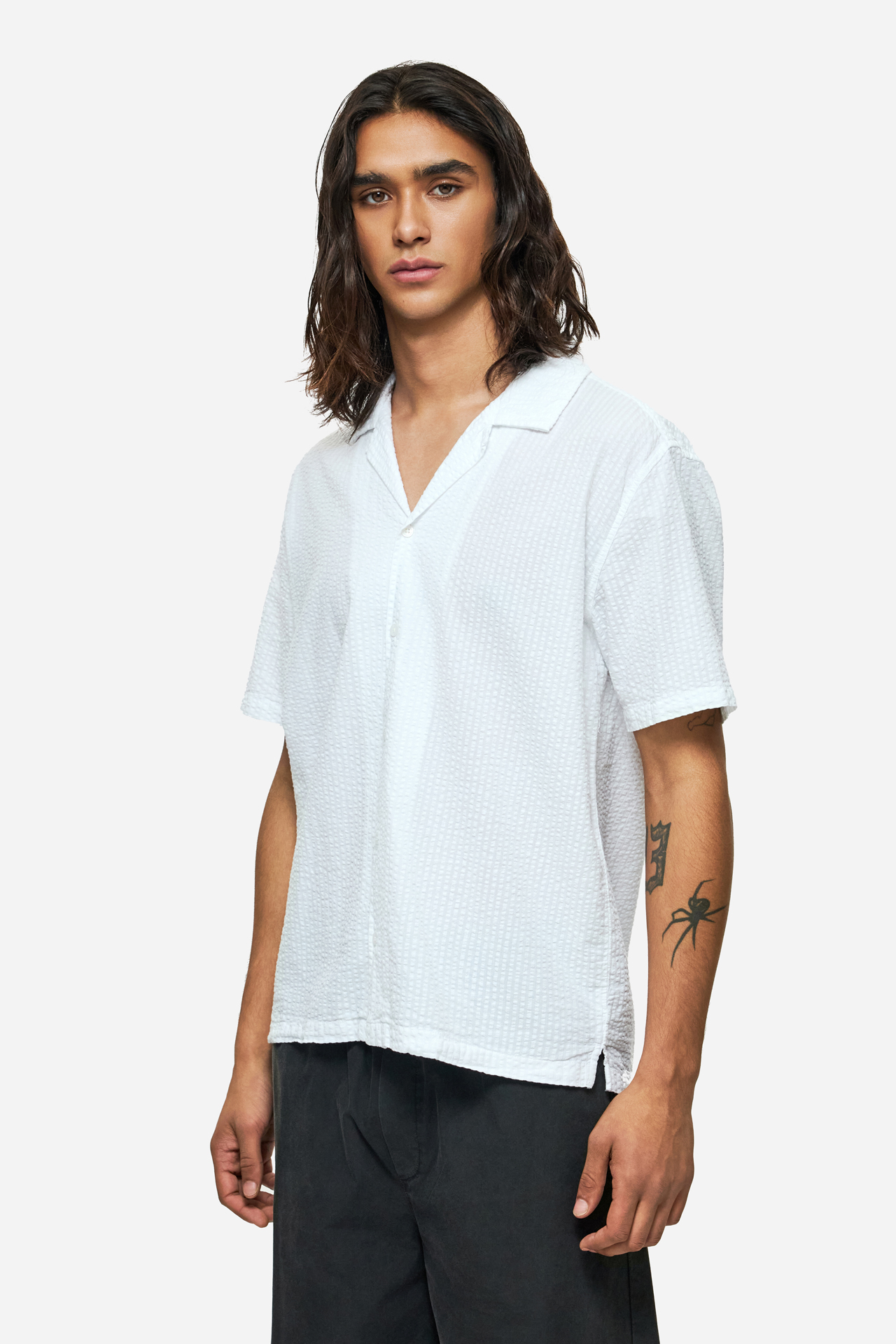MONOCHROME STRIPED SHIRT