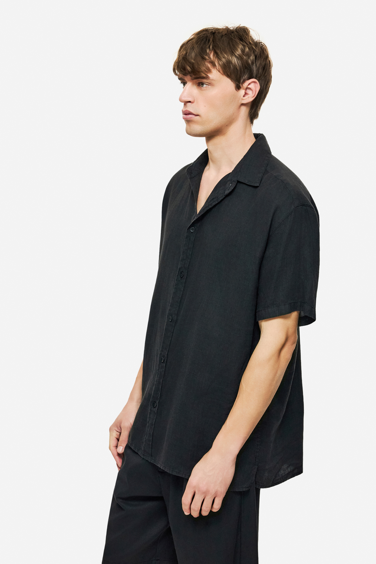 SHORTSLEEVE LINEN SHIRT