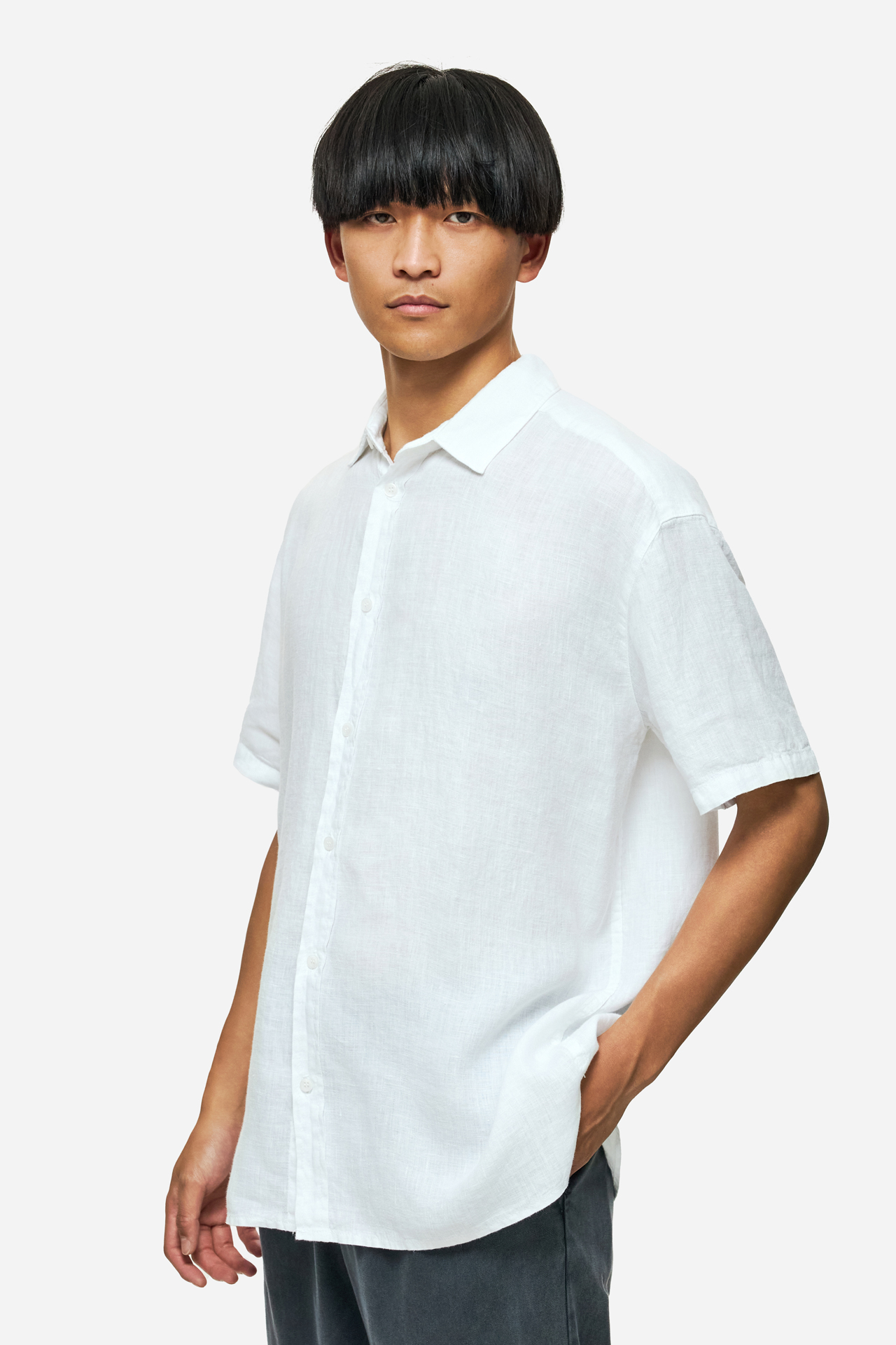 SHORTSLEEVE LINEN SHIRT