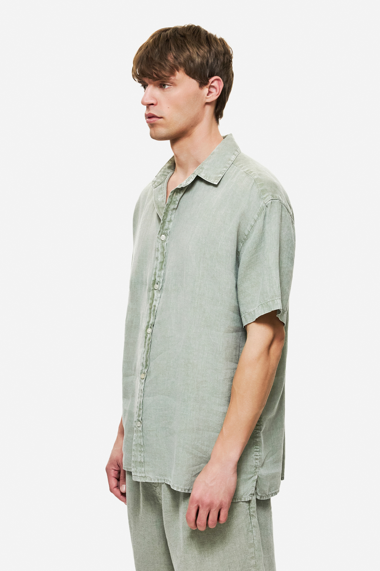 SHORTSLEEVE LINEN SHIRT