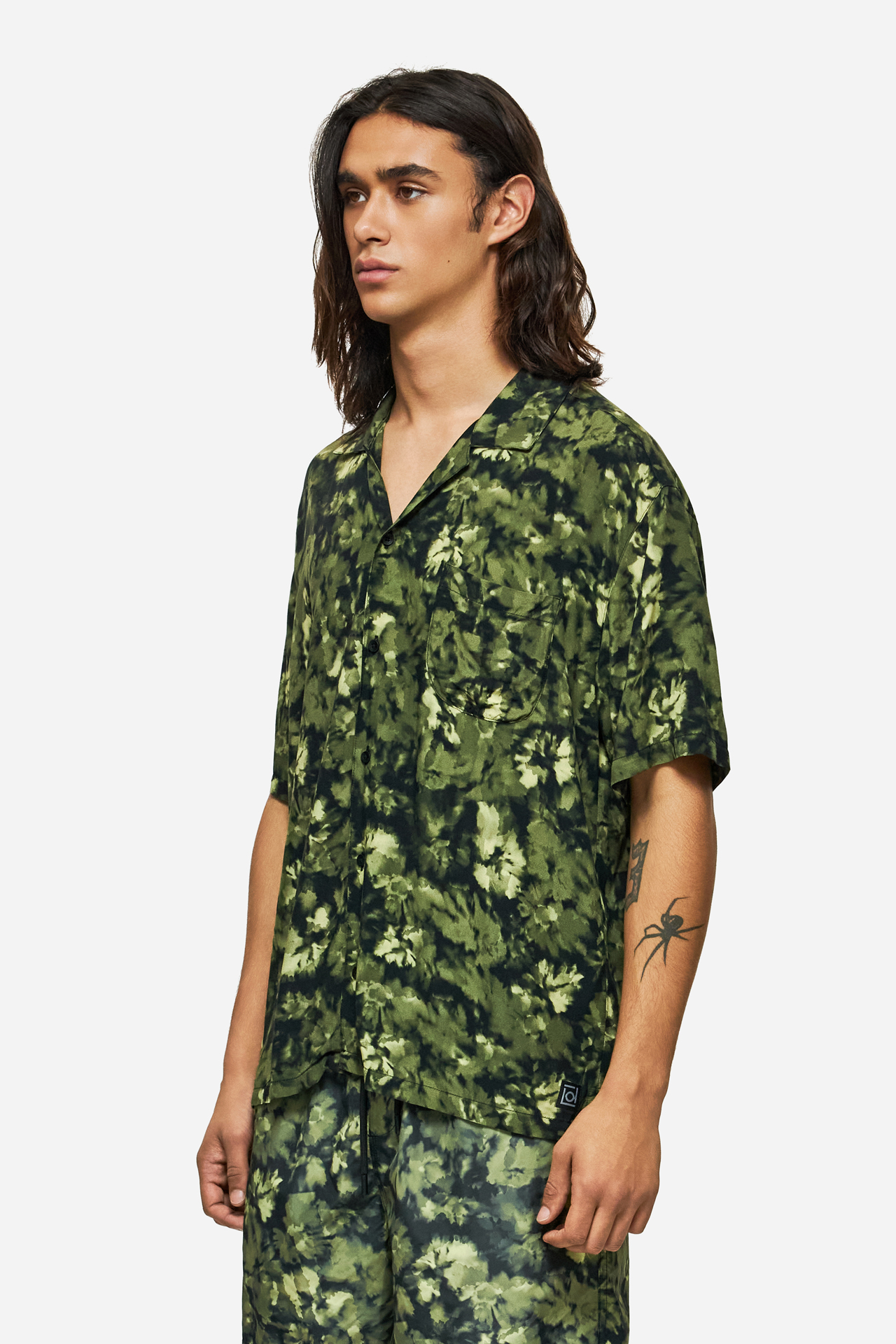 THE CAMOUFLAGE SHIRT