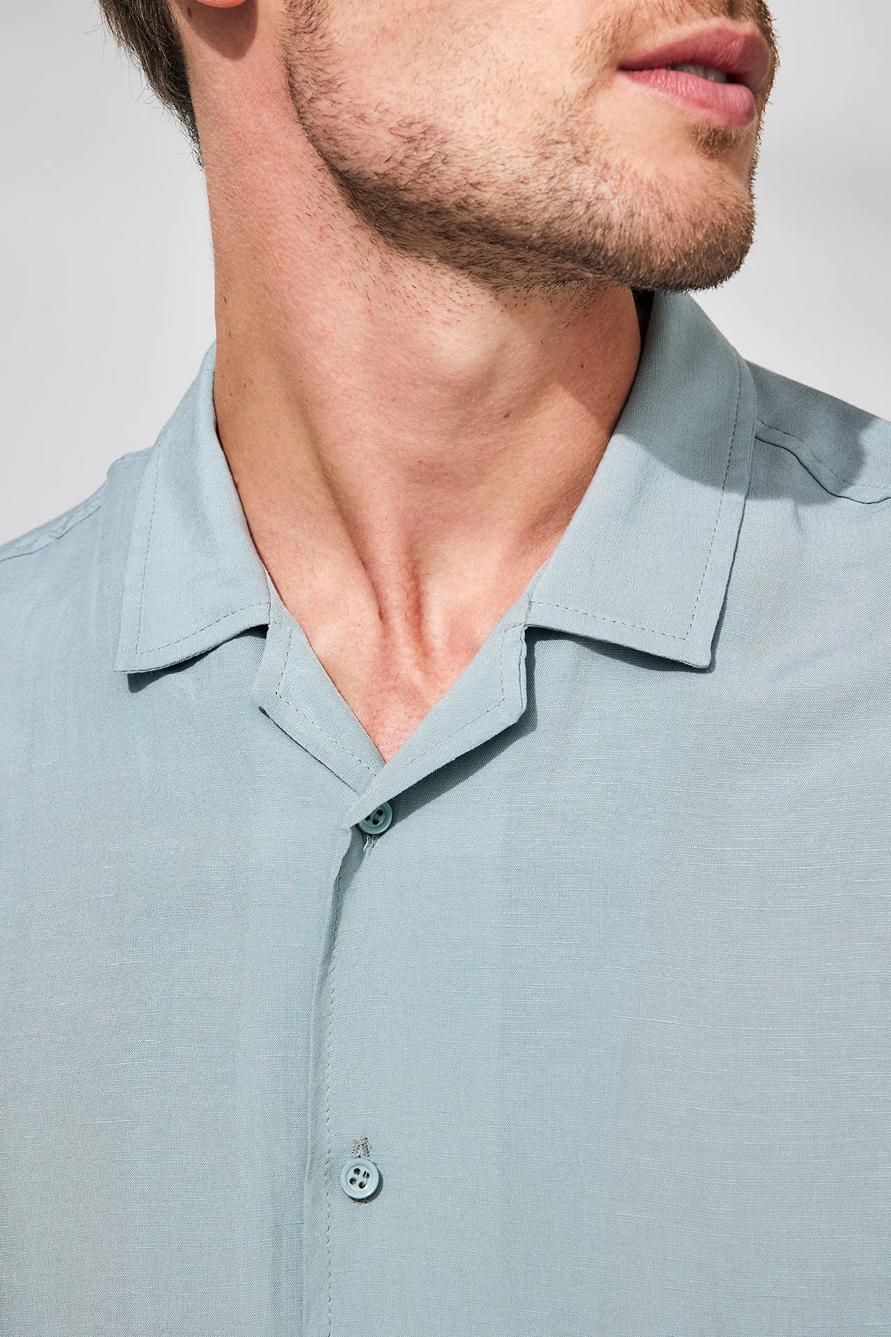 RELAXED RESORT SHIRT