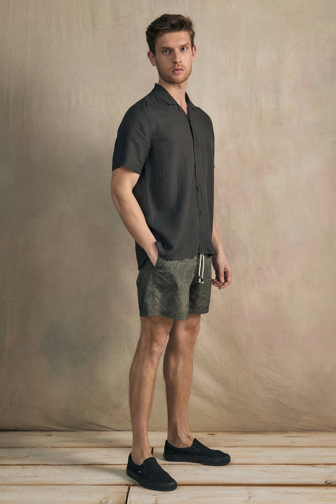 RELAXED RESORT SHIRT