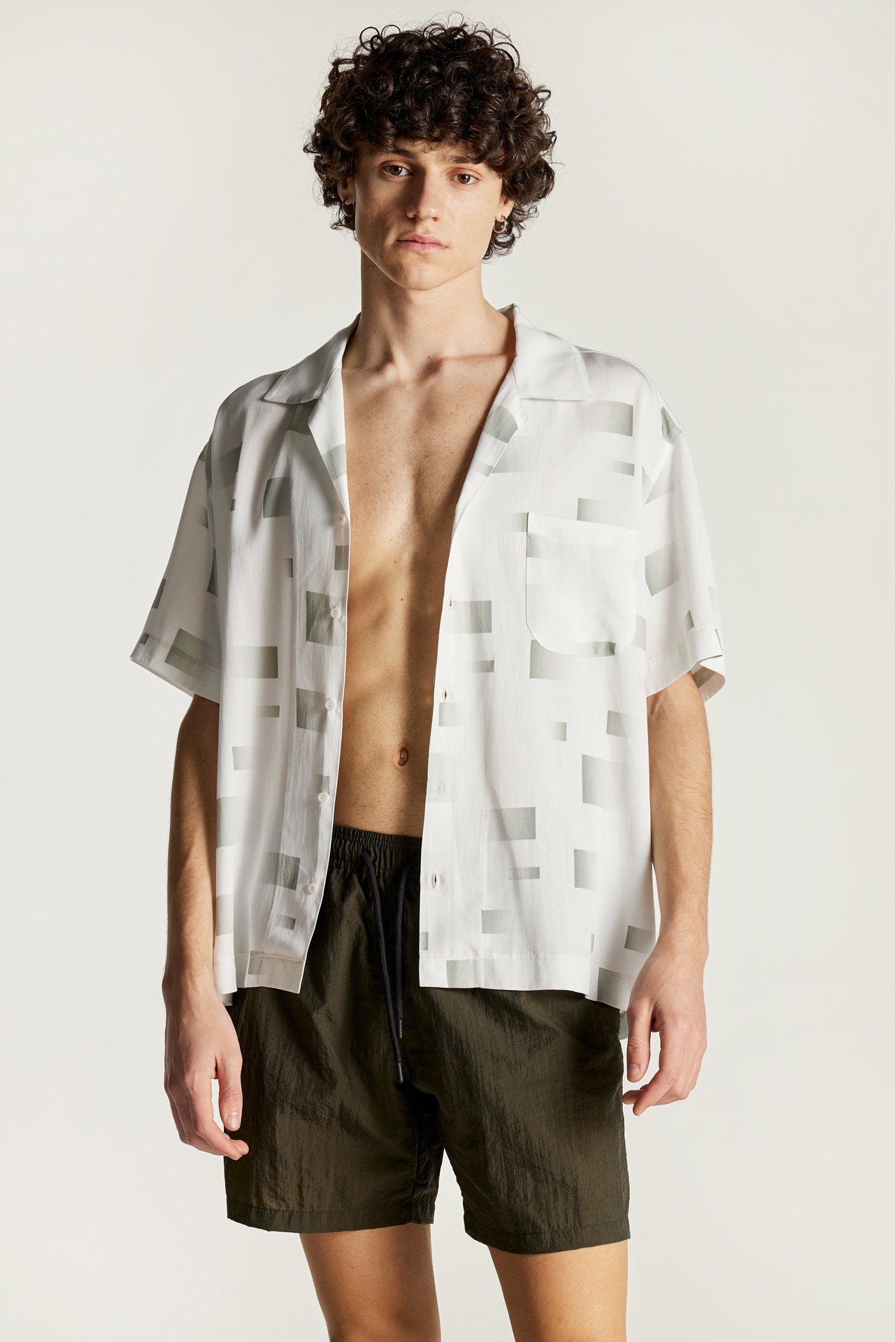 Gradient Camp-Colar Shirt