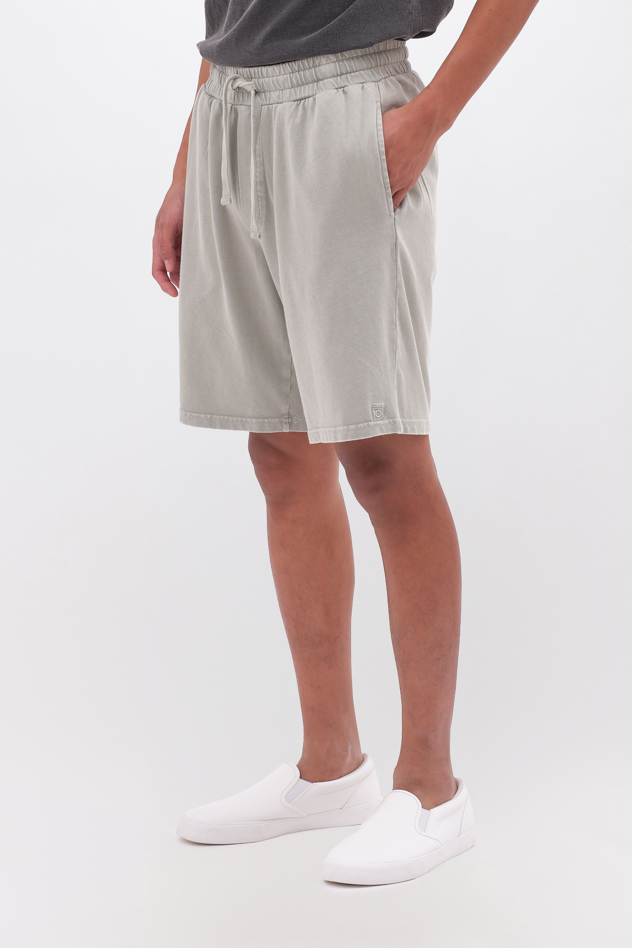SWEATBERMUDA WITH EMBROIDERY