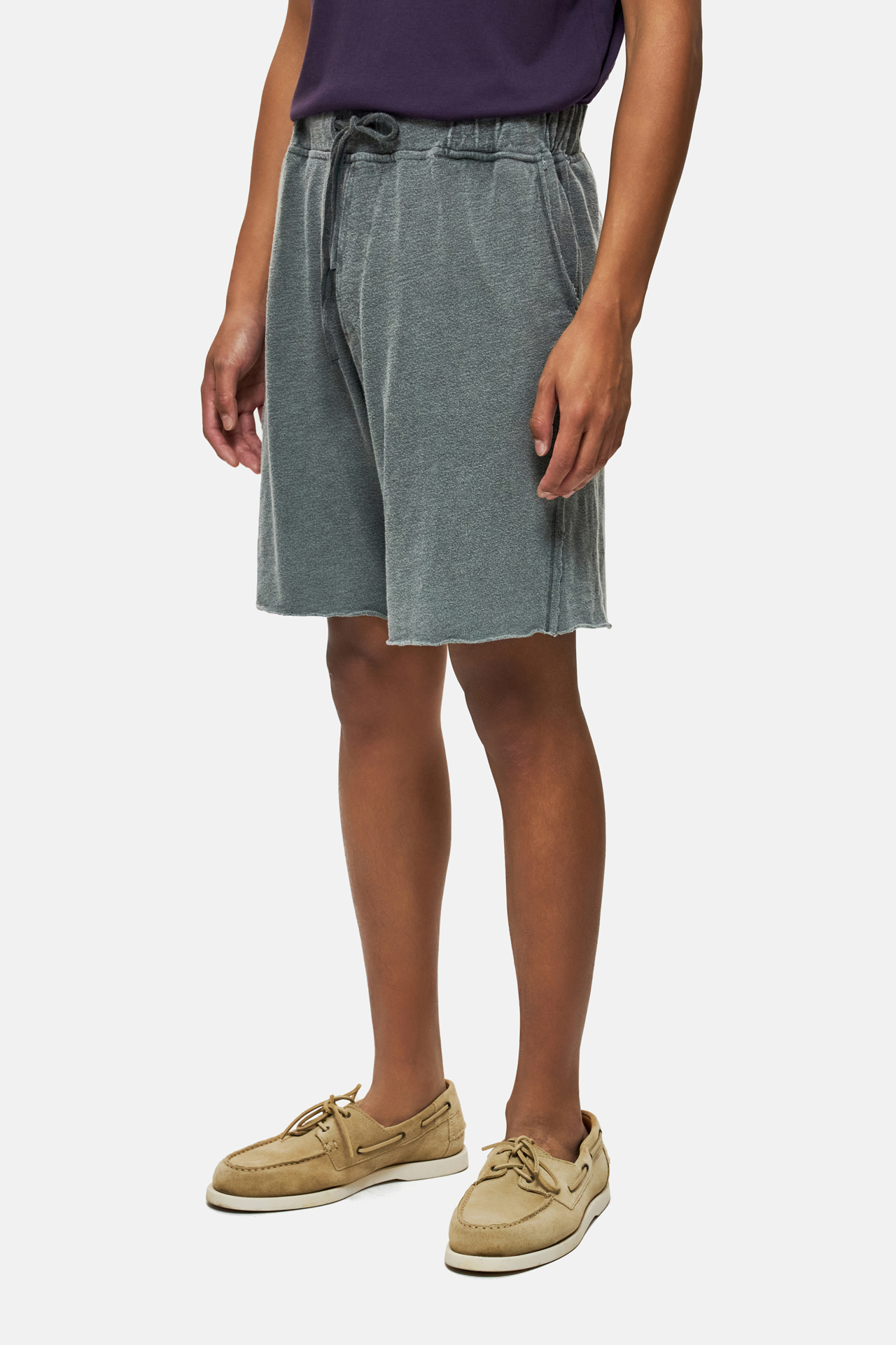 SWEATBERMUDA WITH RAW EDGES