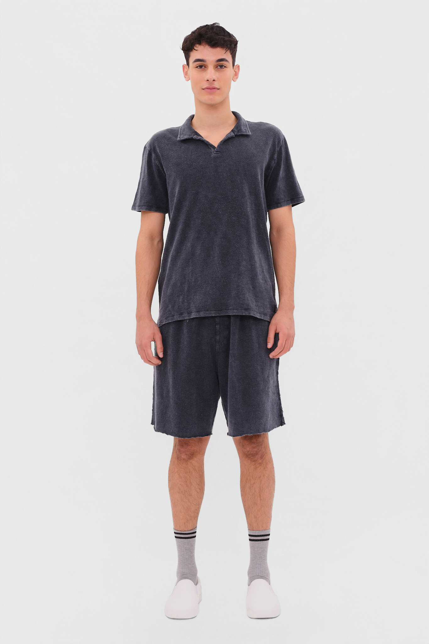 SWEATBERMUDA WITH RAW EDGES