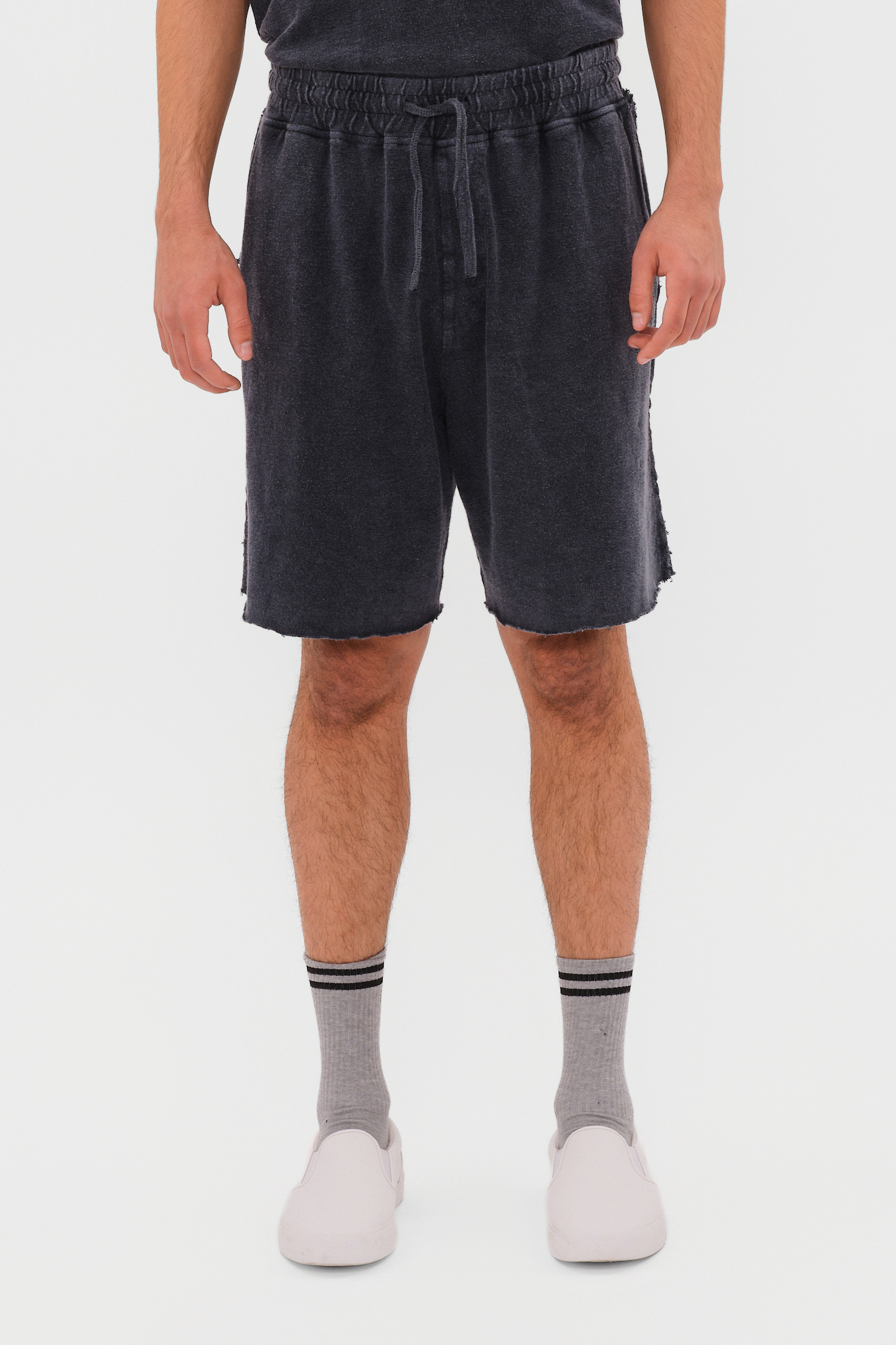 SWEATBERMUDA WITH RAW EDGES