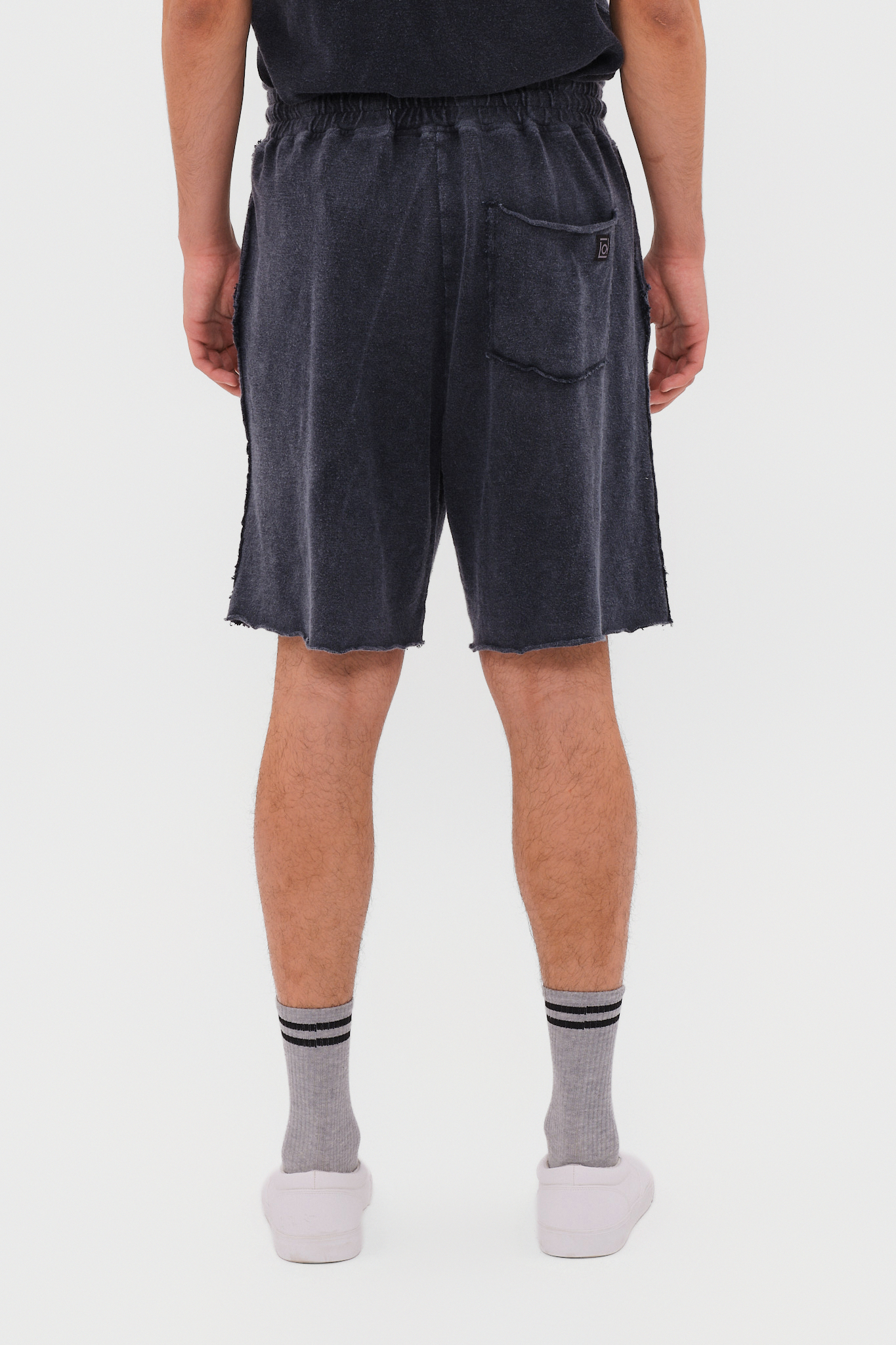 SWEATBERMUDA WITH RAW EDGES