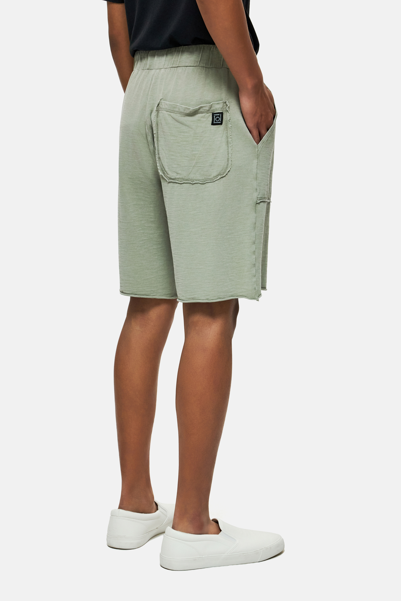 RAW EDGES SWEATBERMUDA