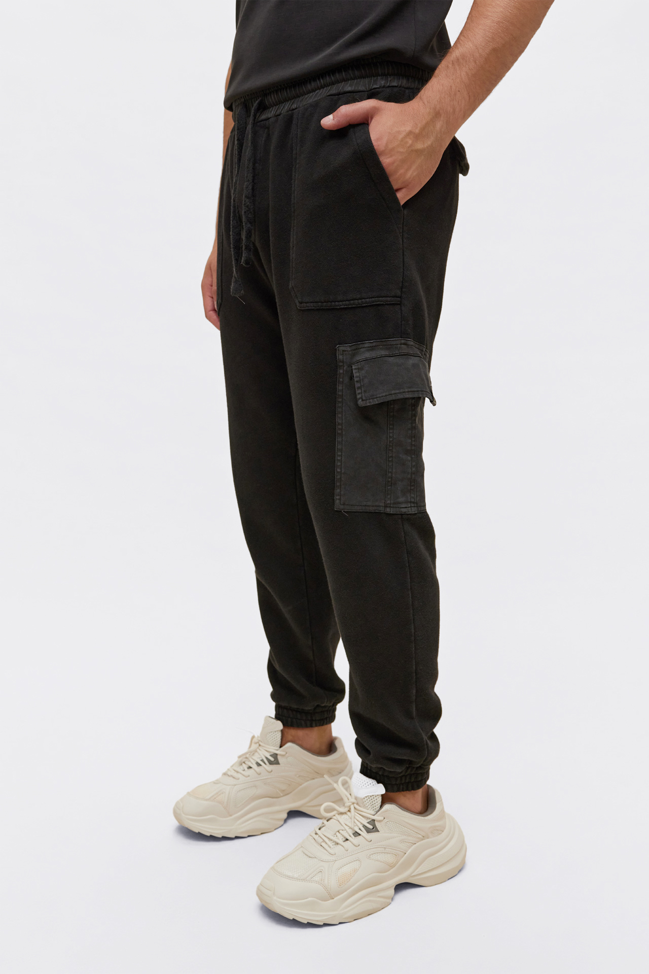 Contrast Cargo Sweatpants