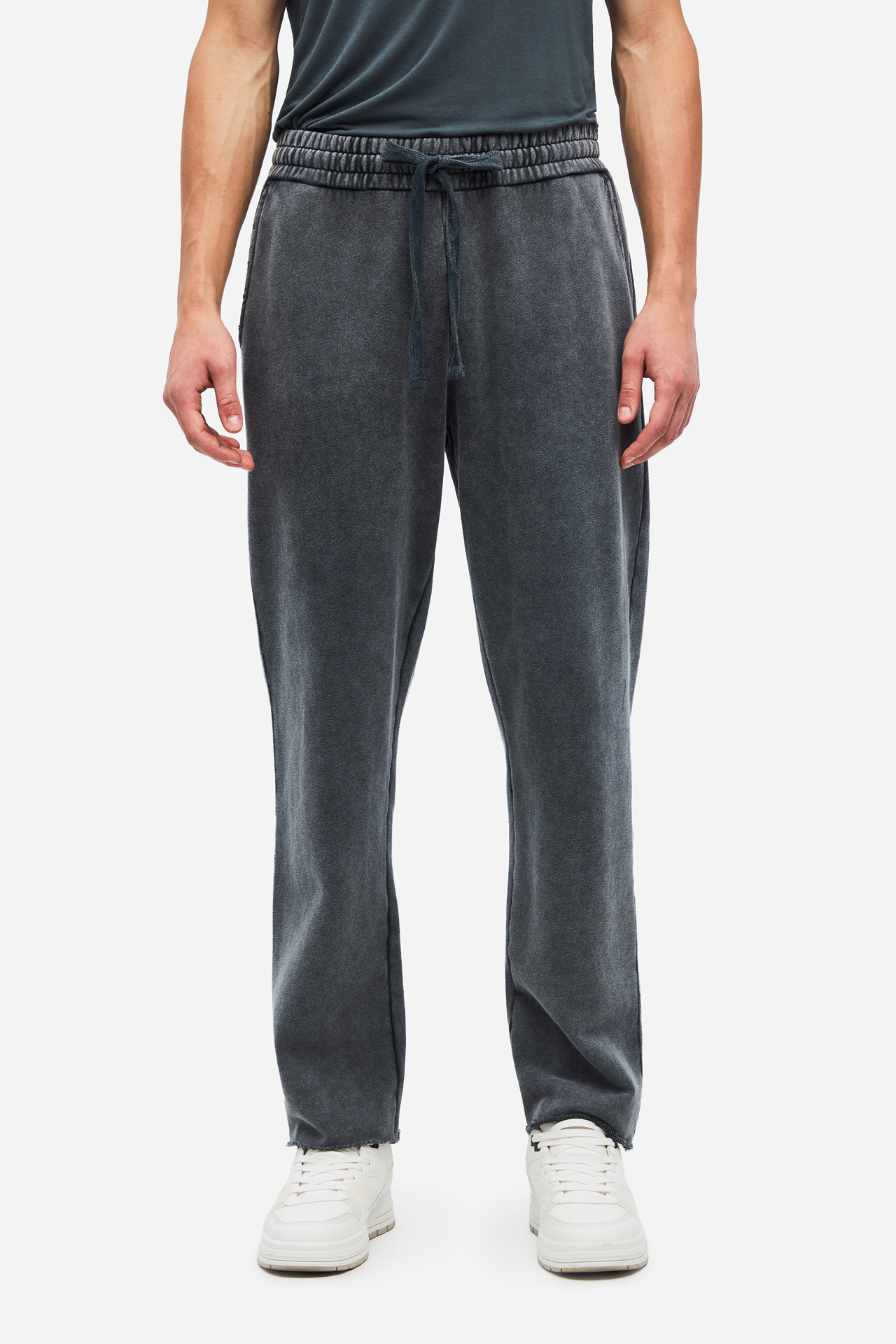 SWEATPANTS WITH DESTROYS