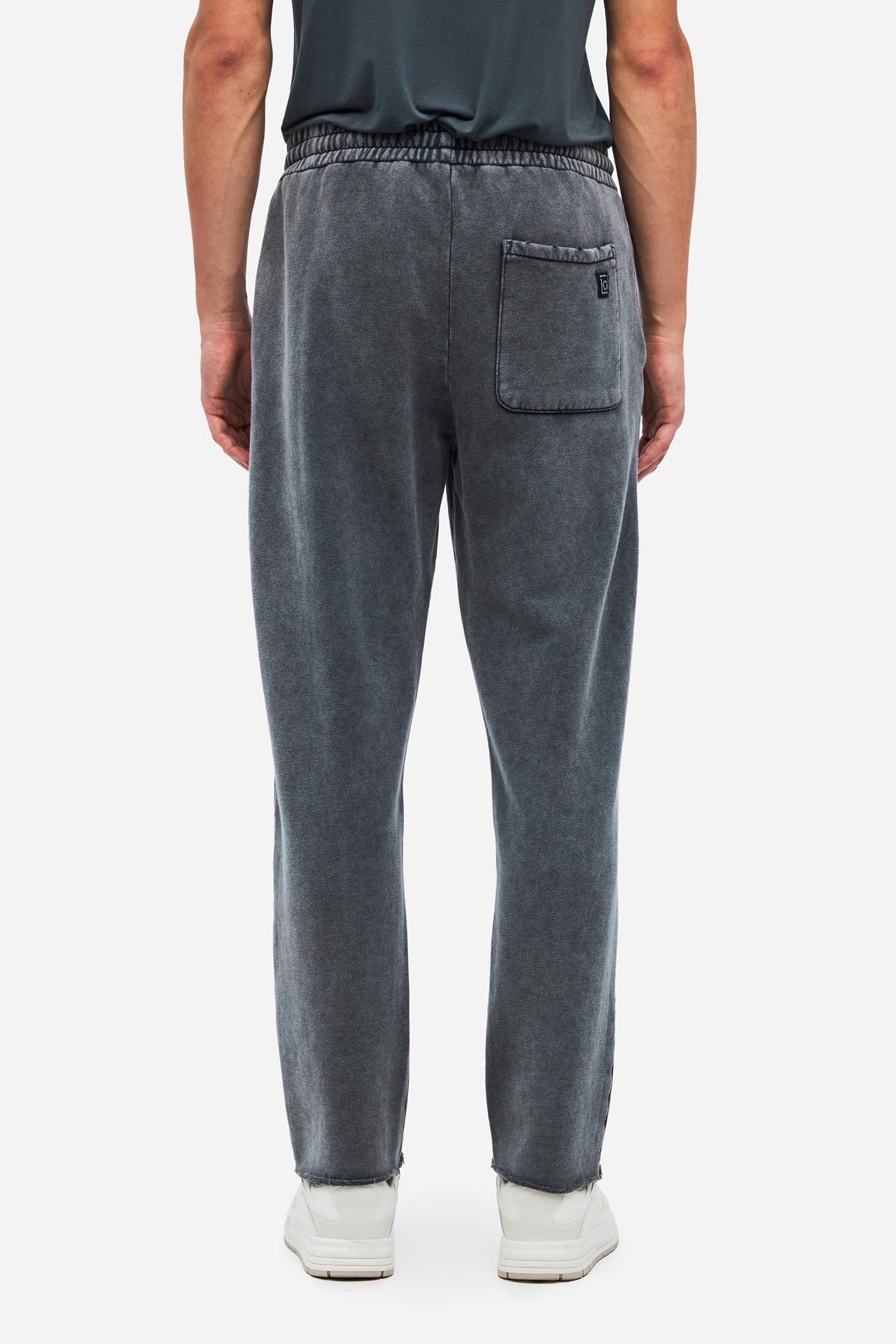 SWEATPANTS WITH DESTROYS