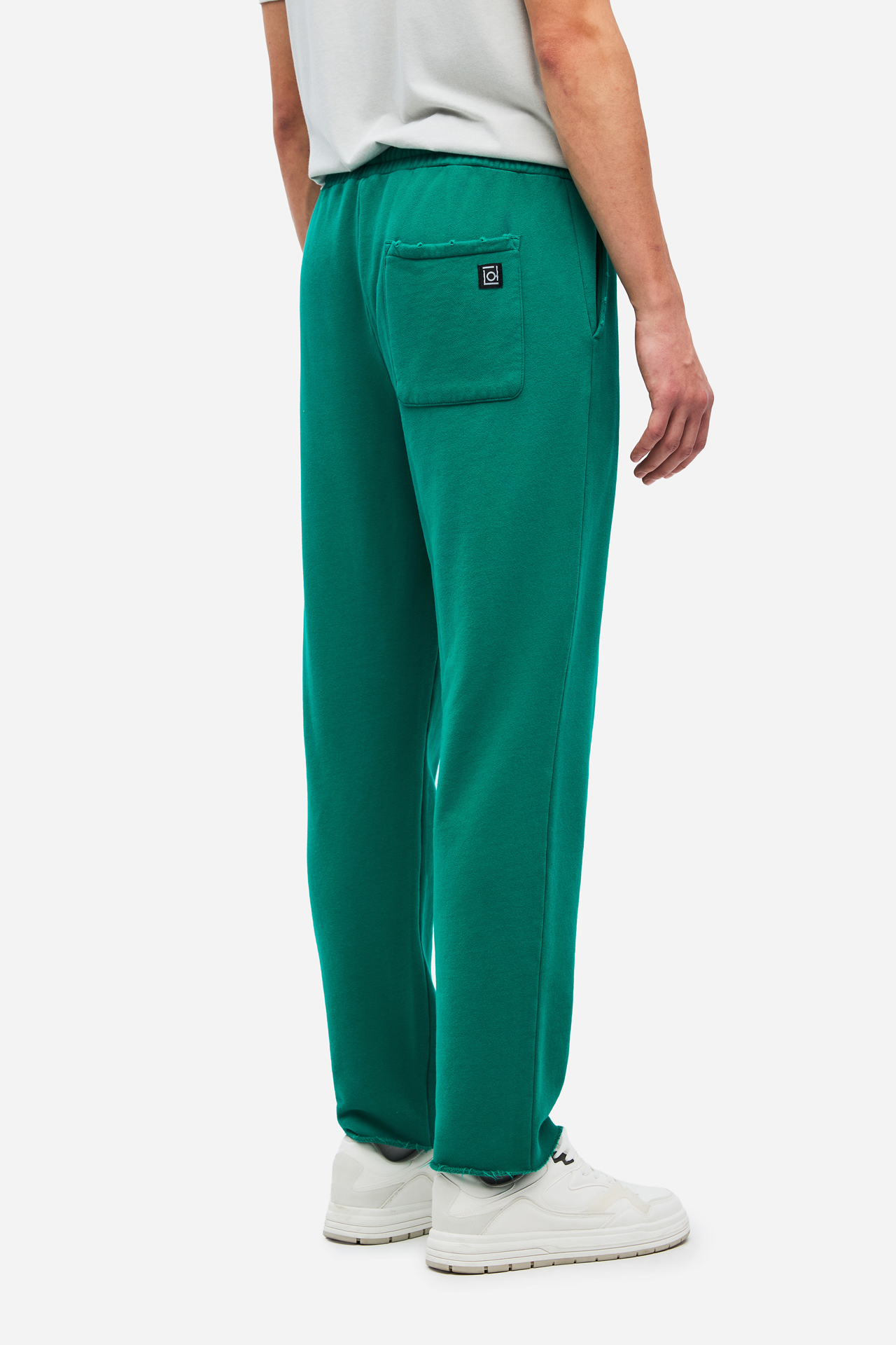 SWEATPANTS WITH DESTROYS