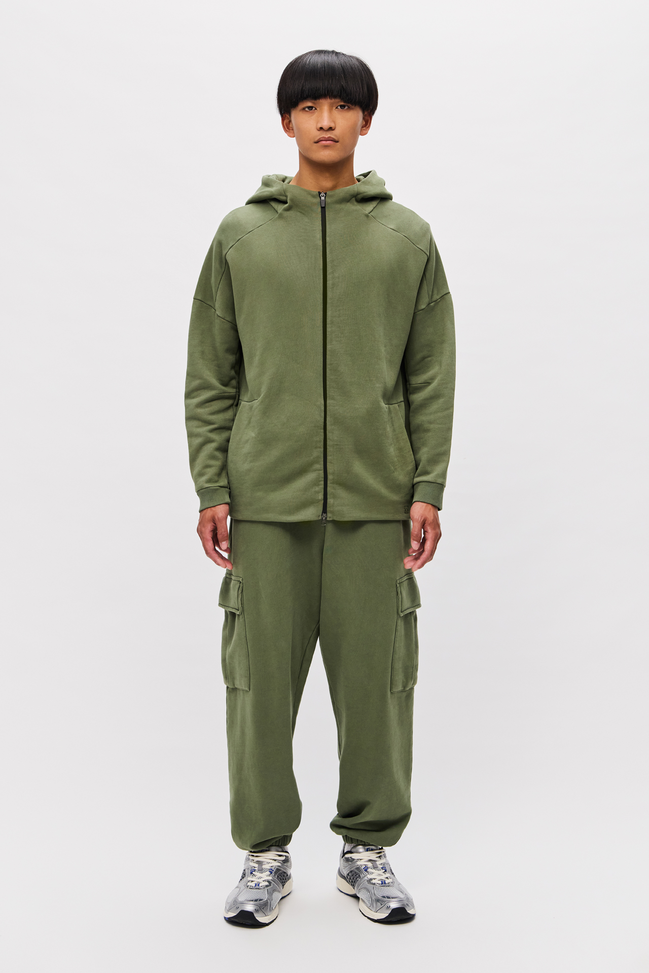 RELAXED CARGO SWEATPANT