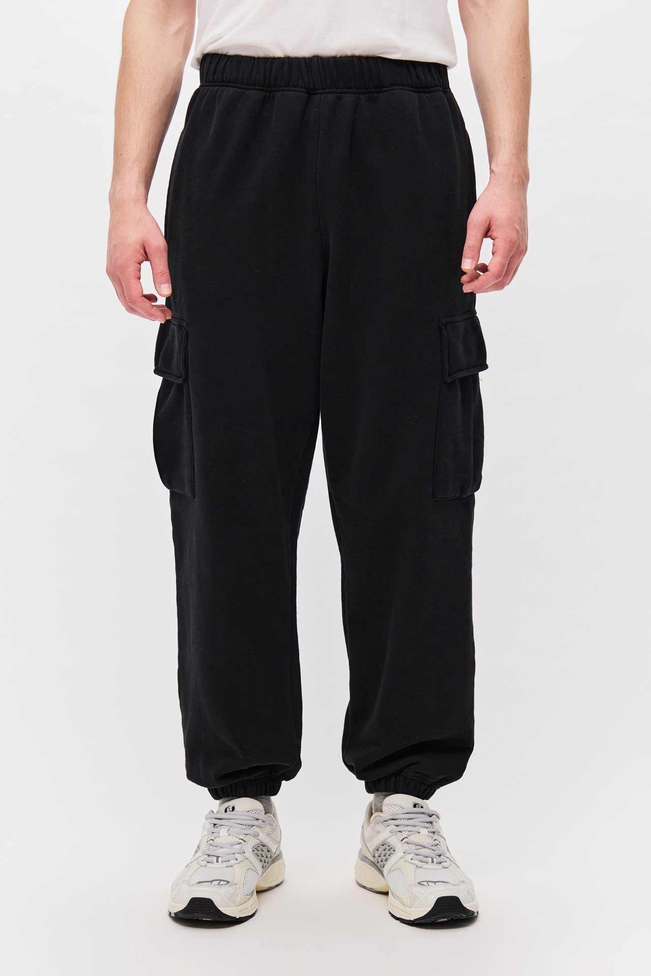 RELAXED CARGO SWEATPANT