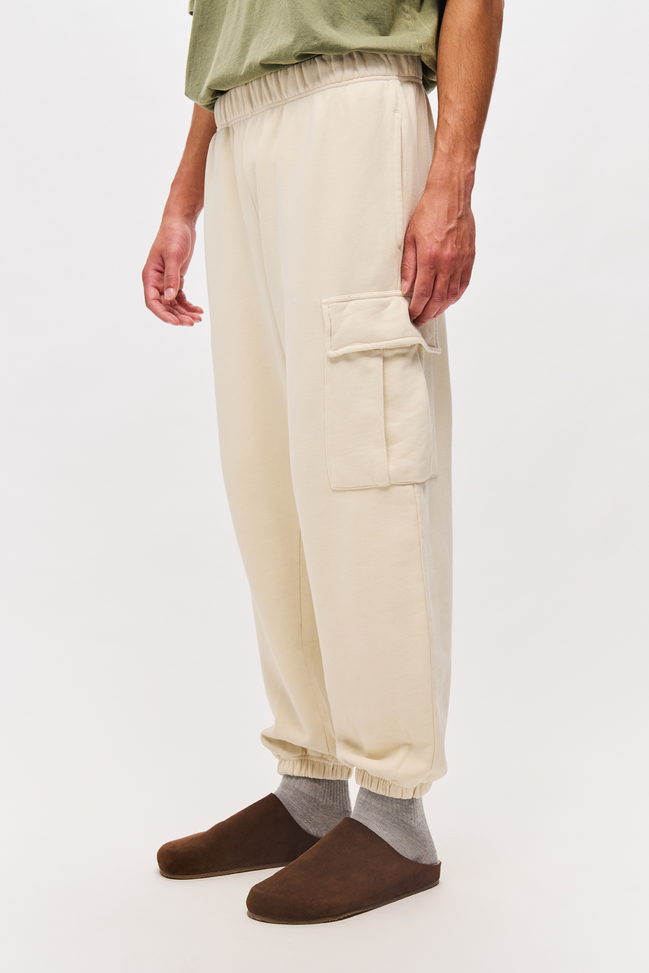 RELAXED CARGO SWEATPANT