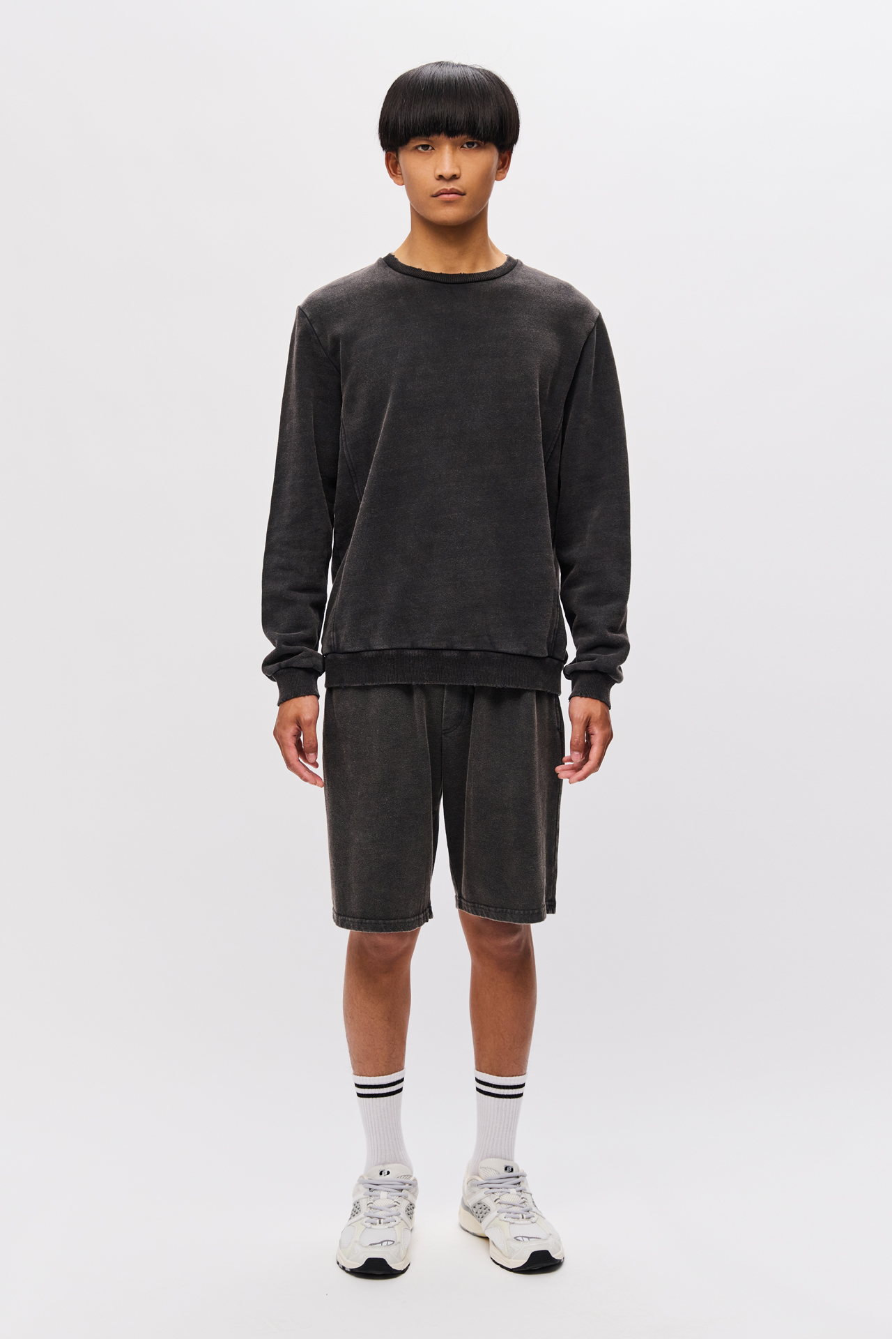 THE RAW EDGES SWEATPANT