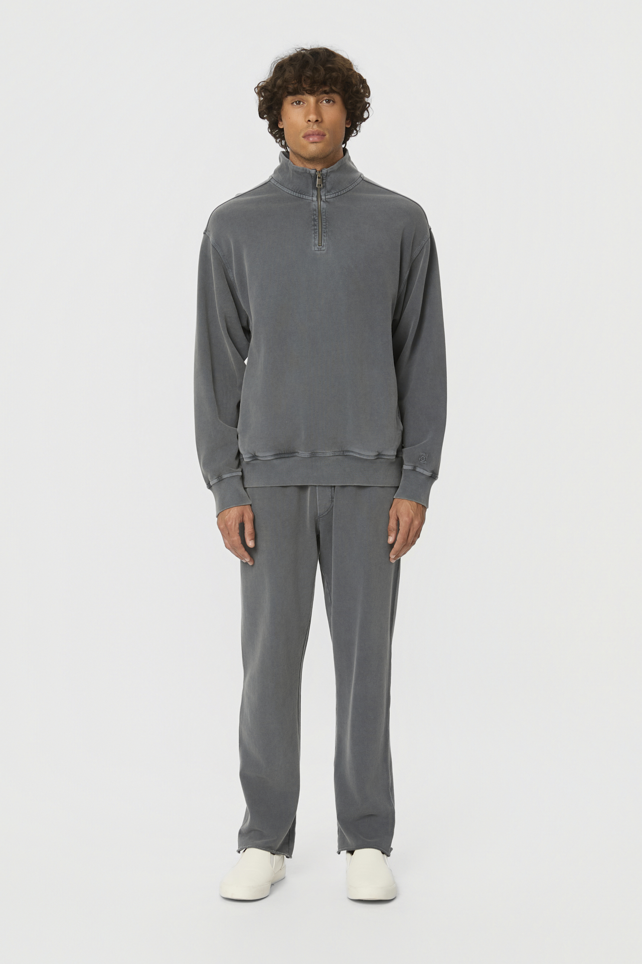 THE RAW EDGES SWEATPANT
