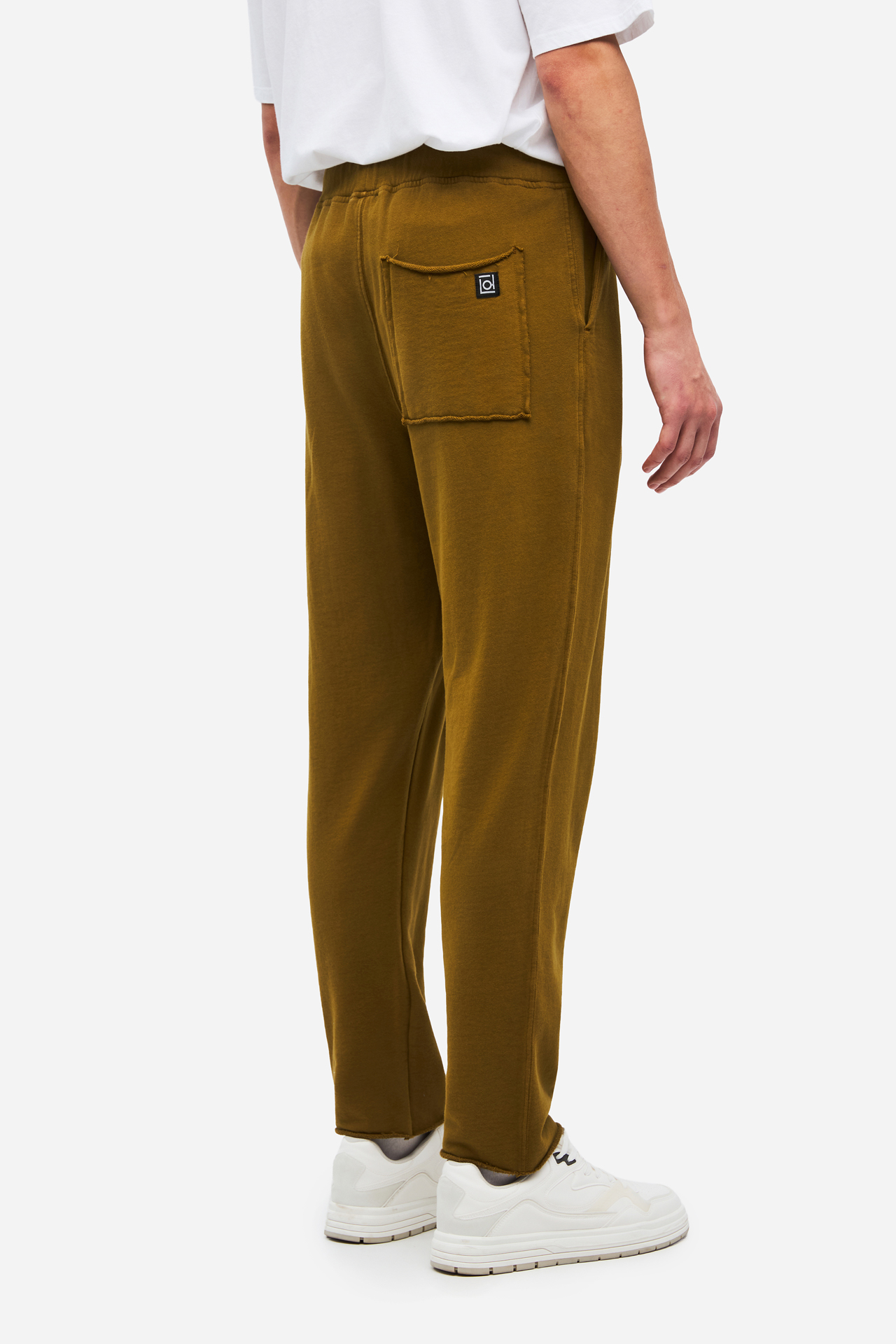THE RAW EDGES SWEATPANT