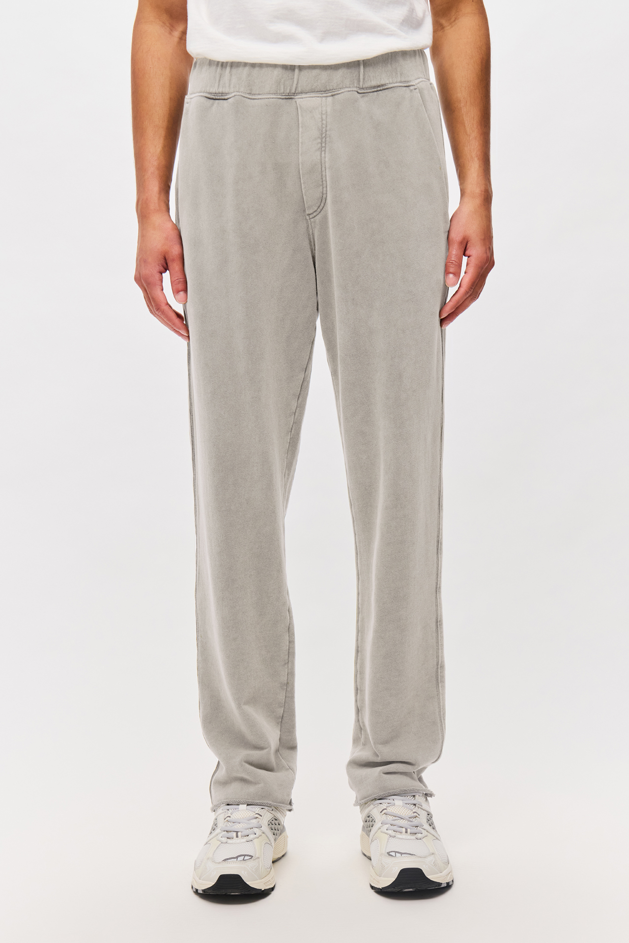 THE RAW EDGES SWEATPANT