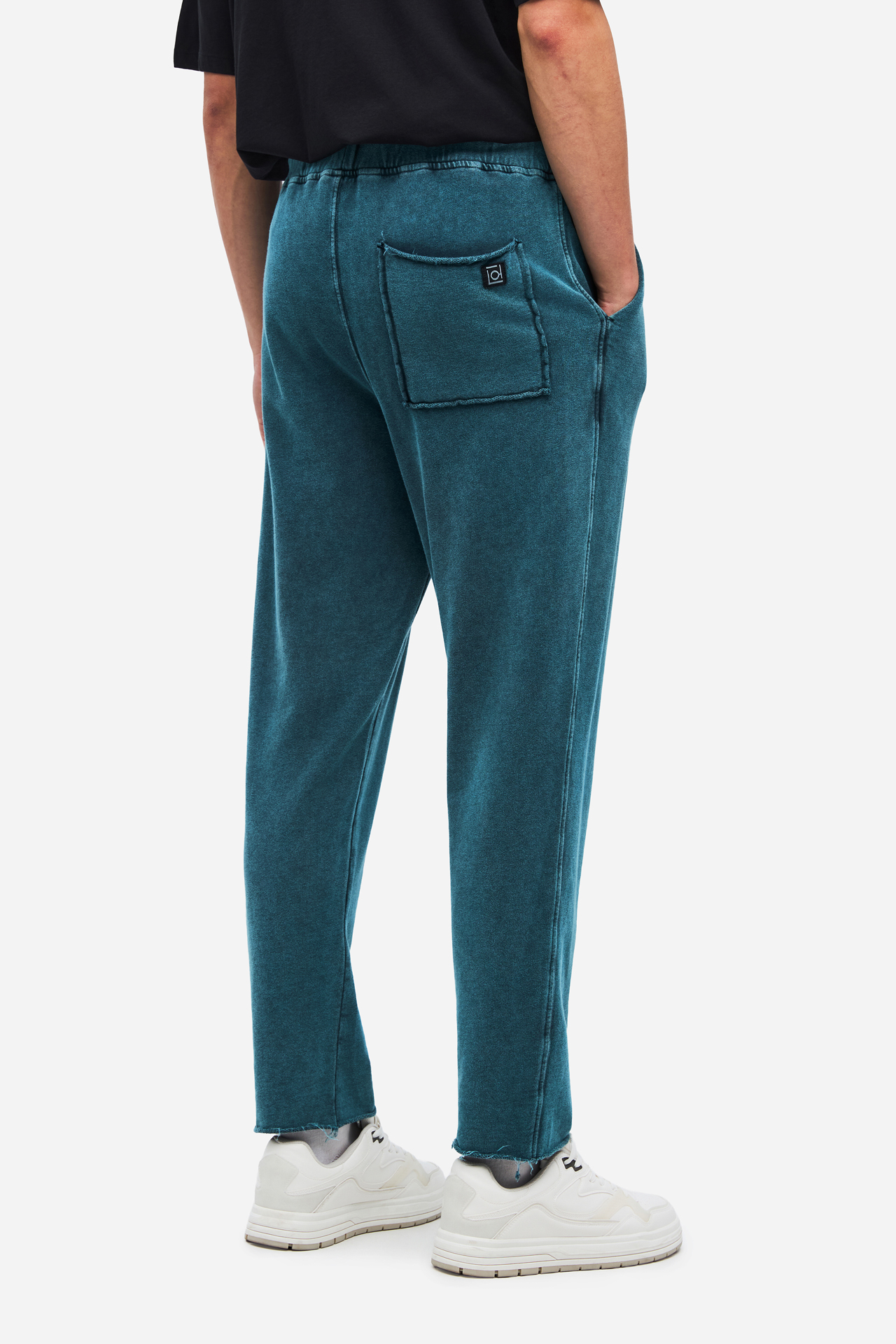 THE RAW EDGES SWEATPANT