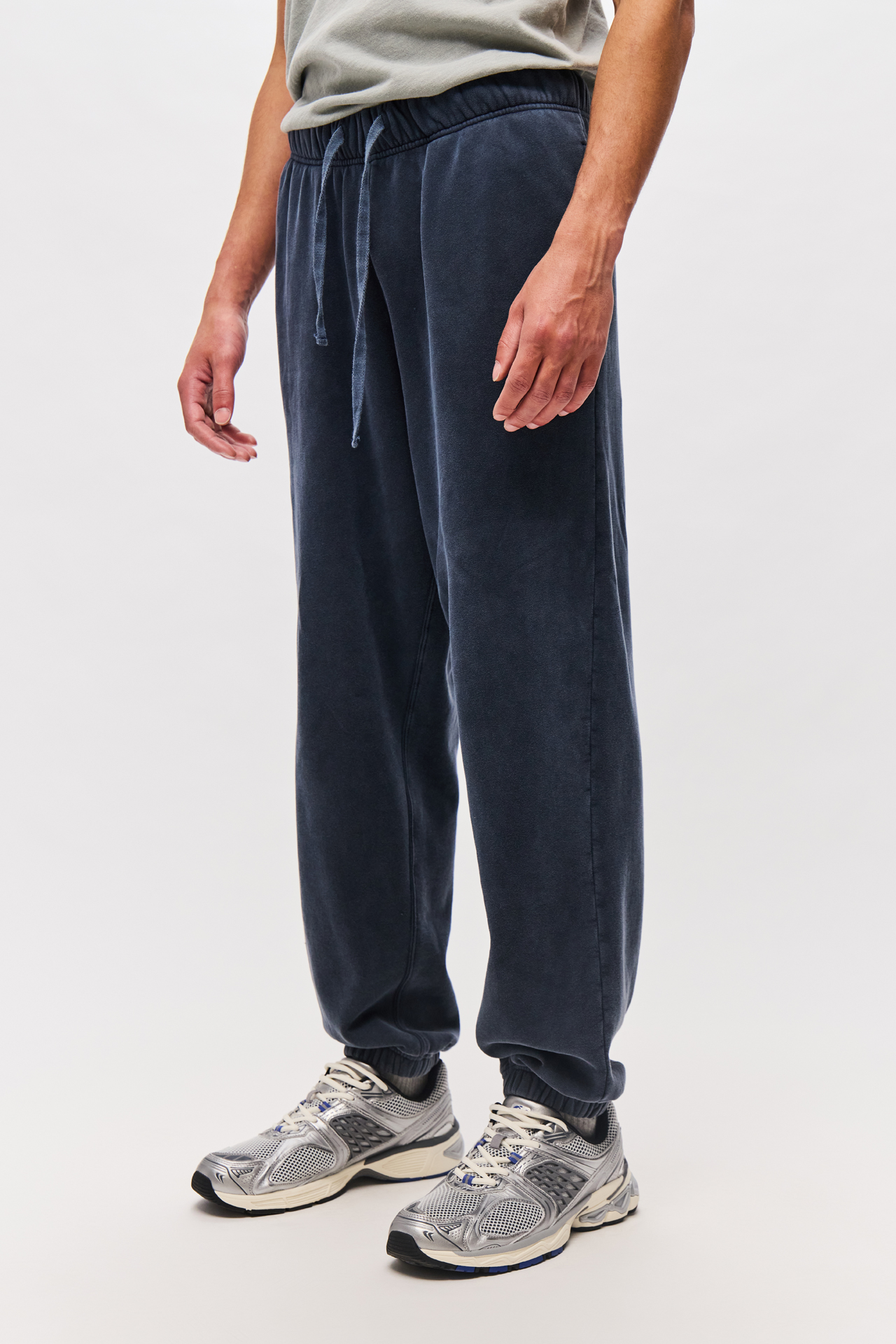 RELAXED CUFFED SWEATPANTS