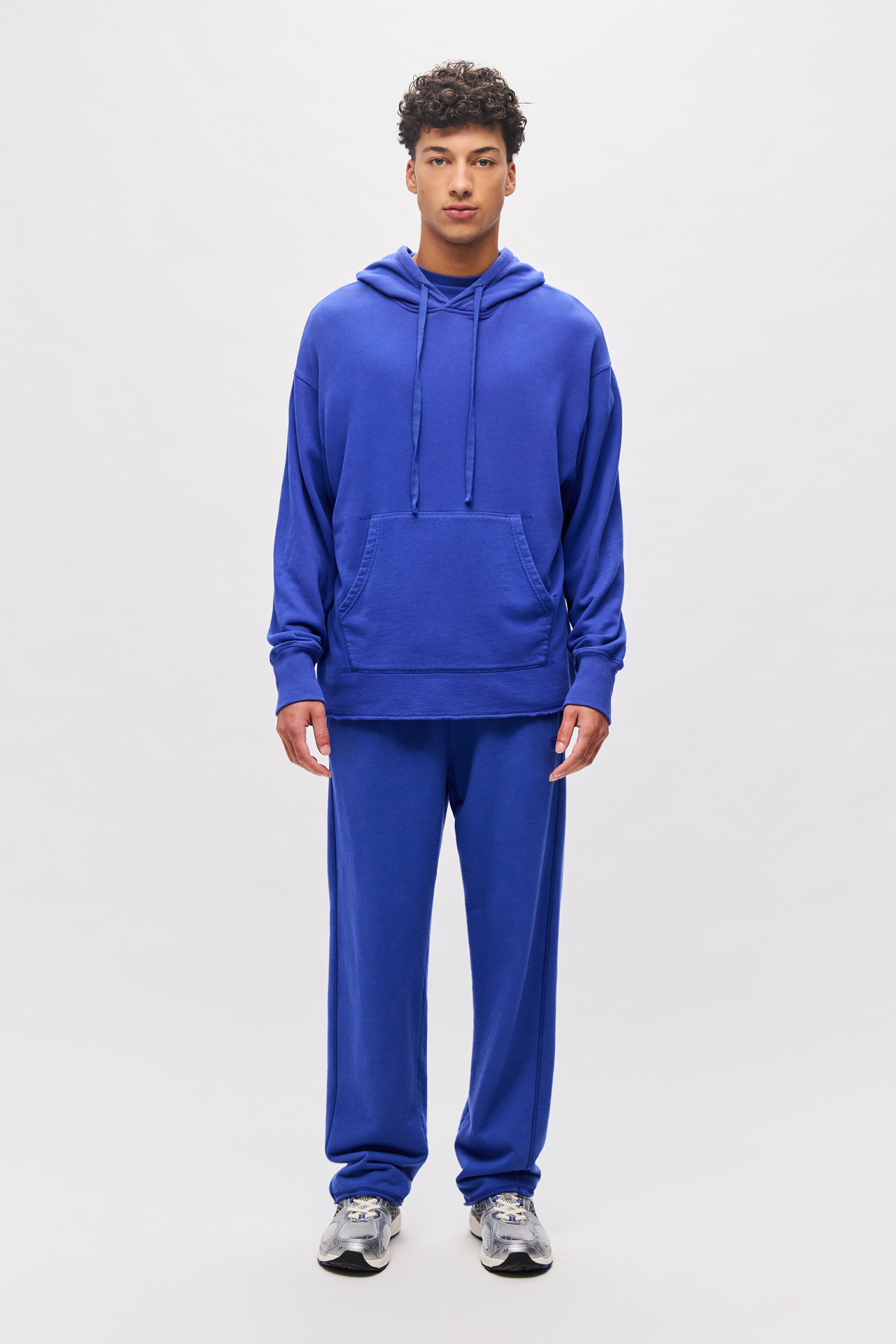 RELAXED SWEATPANTS WITH RAW EDGE HEM