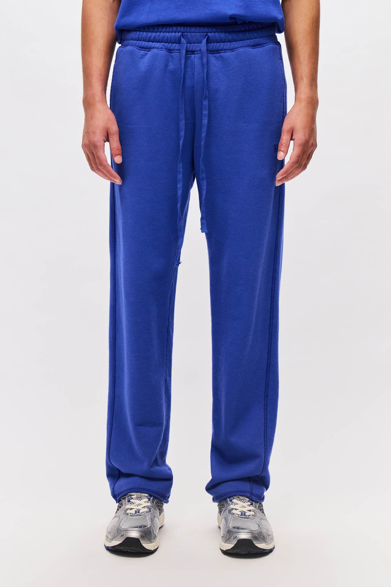 RELAXED SWEATPANTS WITH RAW EDGE HEM