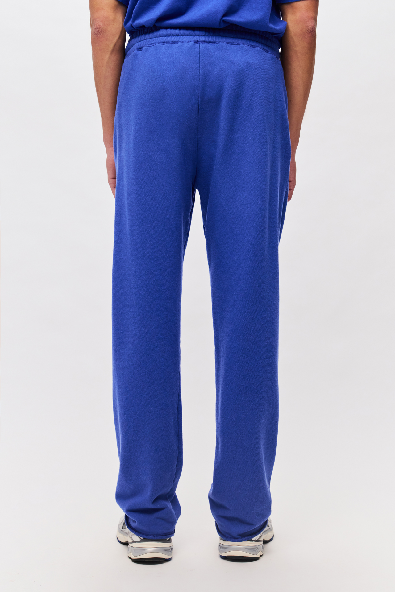 RELAXED SWEATPANTS WITH RAW EDGE HEM