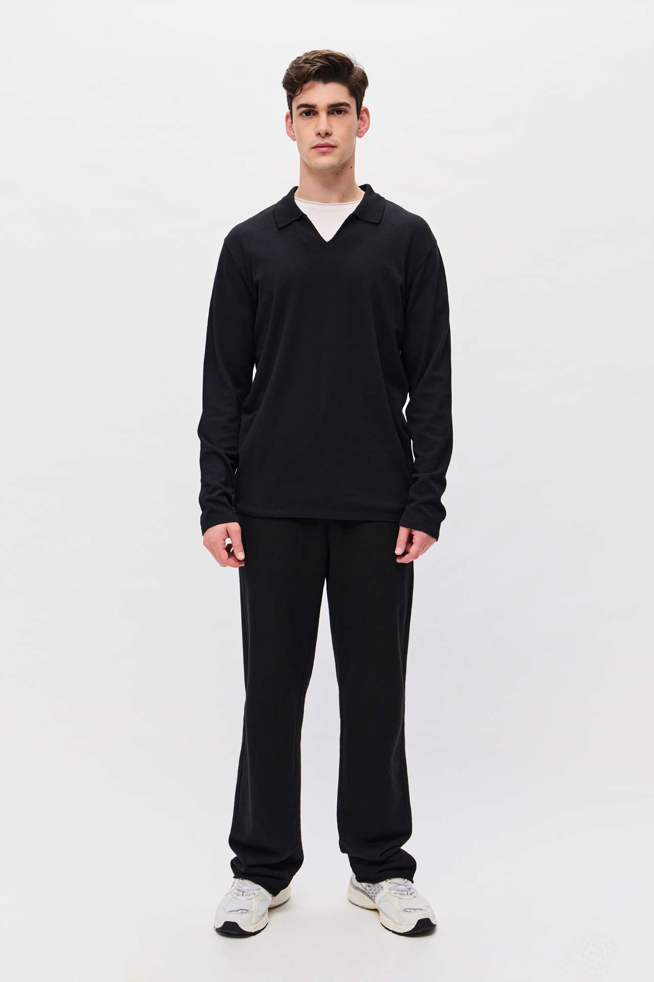 RELAXED SWEATPANTS WITH RAW EDGE HEM