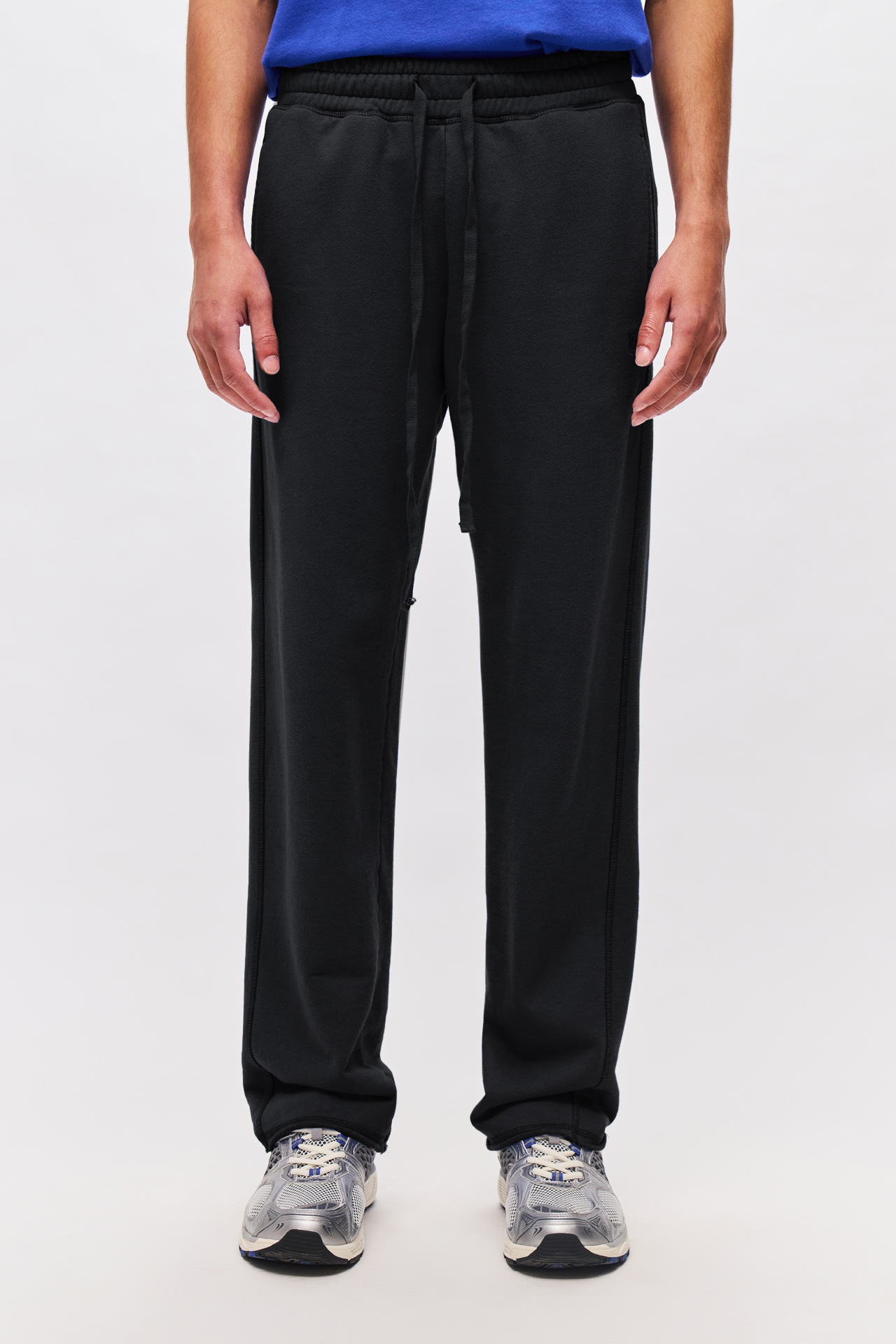 RELAXED SWEATPANTS WITH RAW EDGE HEM