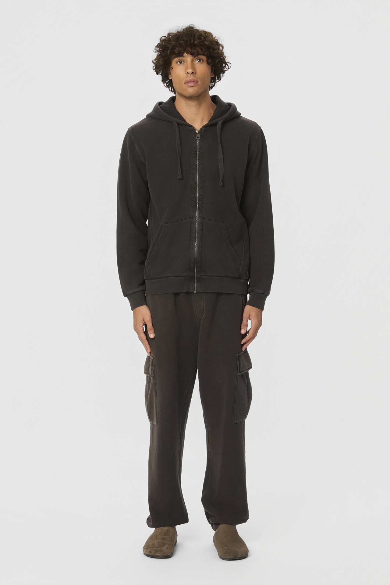 RELAXED CARGO SWEATPANTS