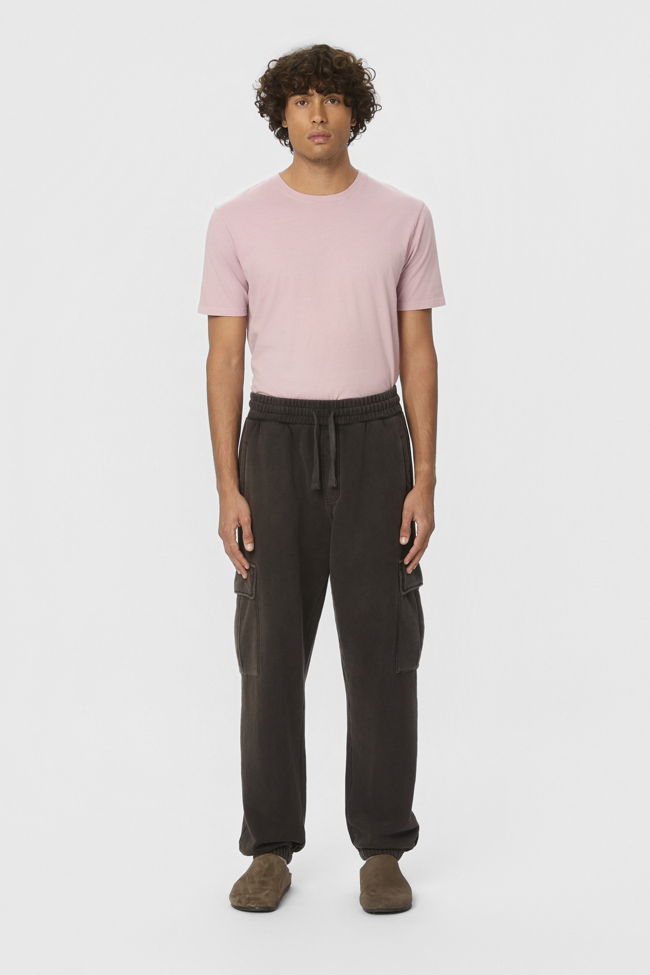 RELAXED CARGO SWEATPANTS