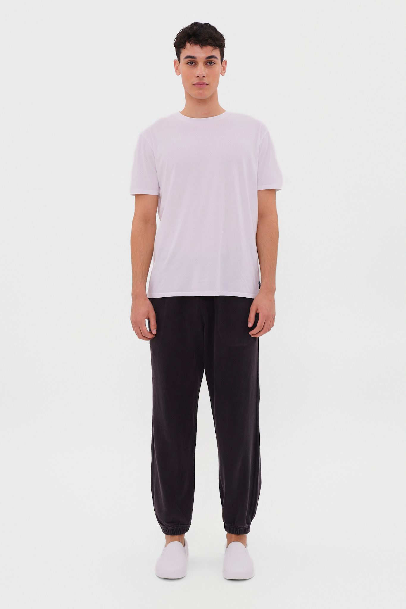 RELAXED CUFFED SWEATPANTS