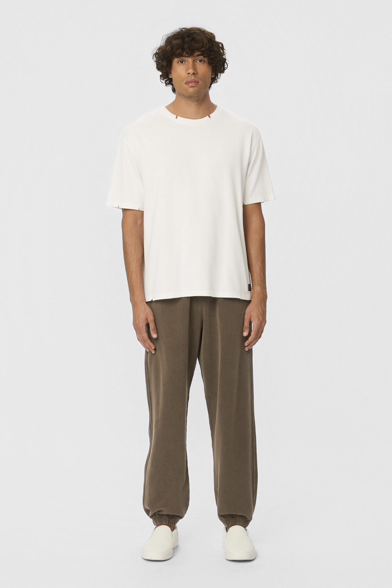 RELAXED CUFFED SWEATPANTS