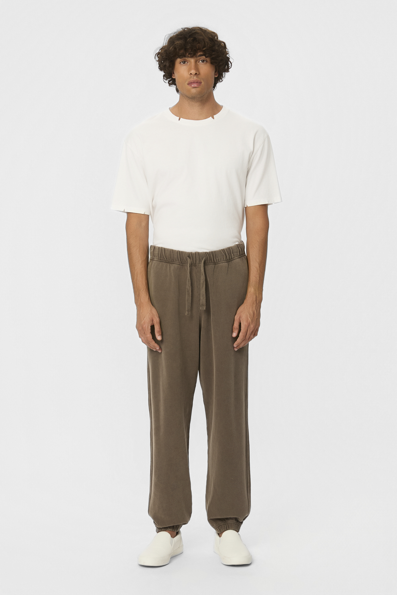 RELAXED CUFFED SWEATPANTS