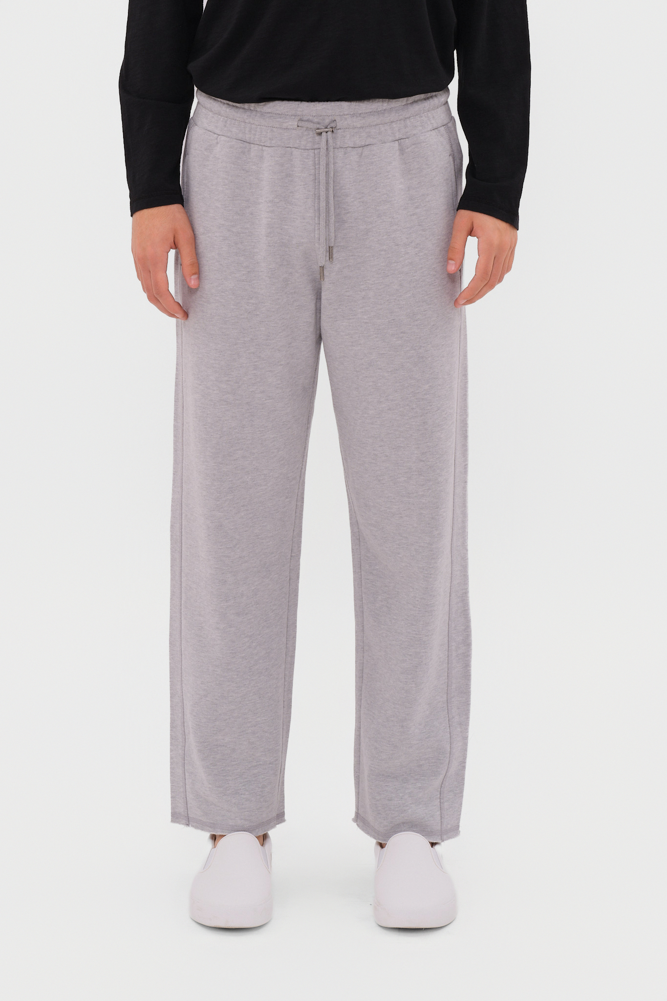 STRAIGHT LEG SWEATPANTS