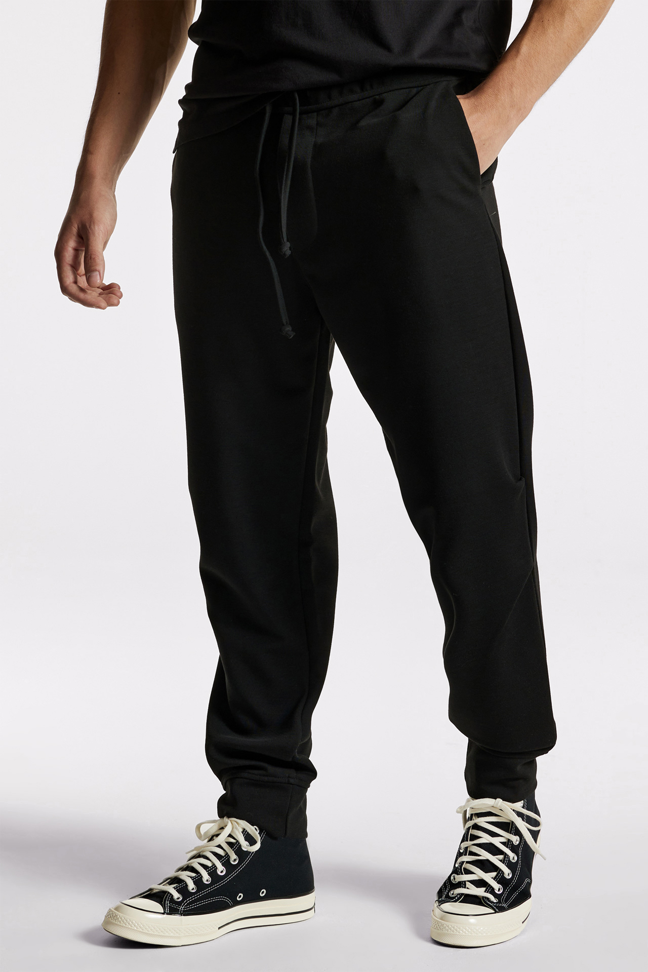 Knee Pleated Sport Pants