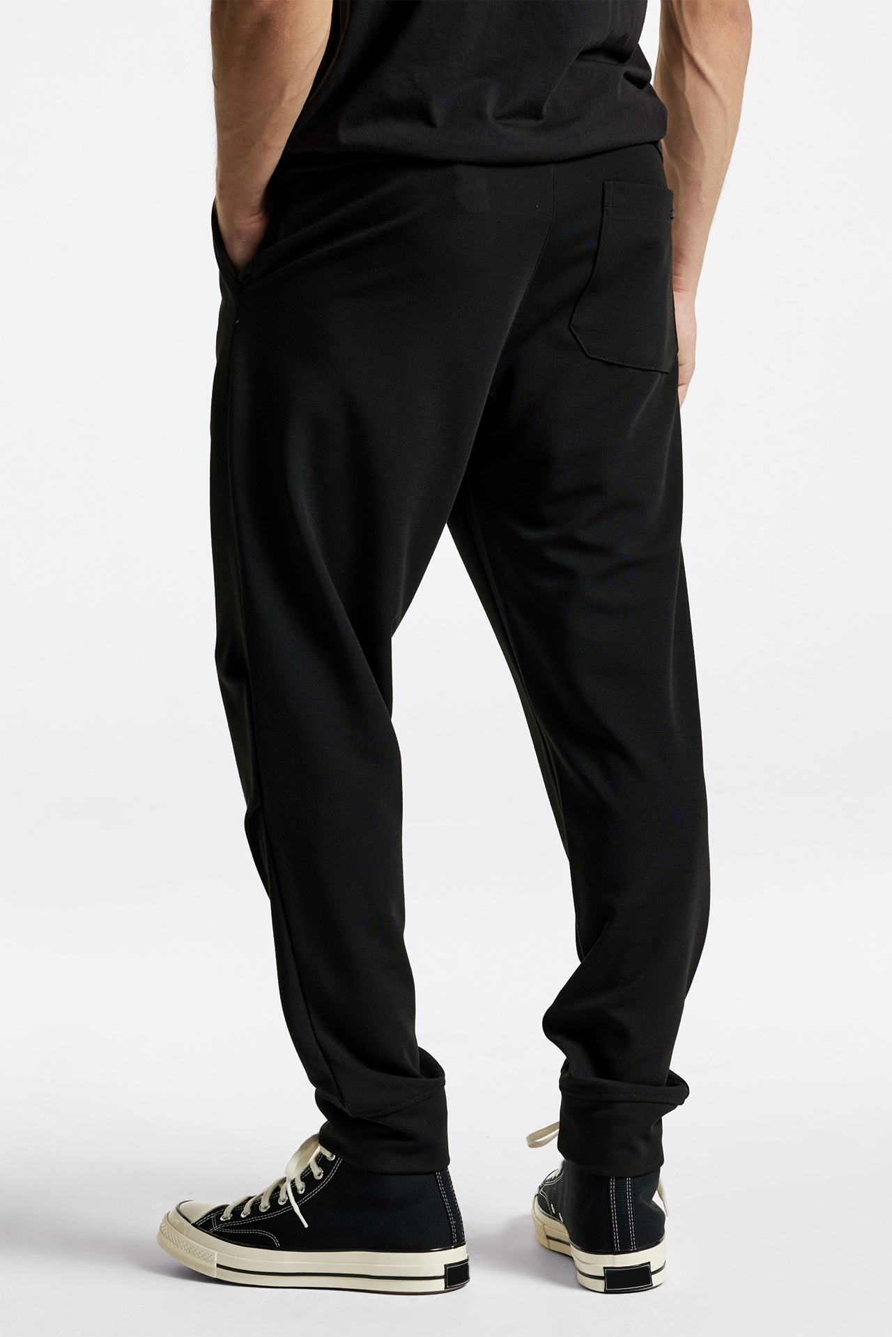 Knee Pleated Sport Pants