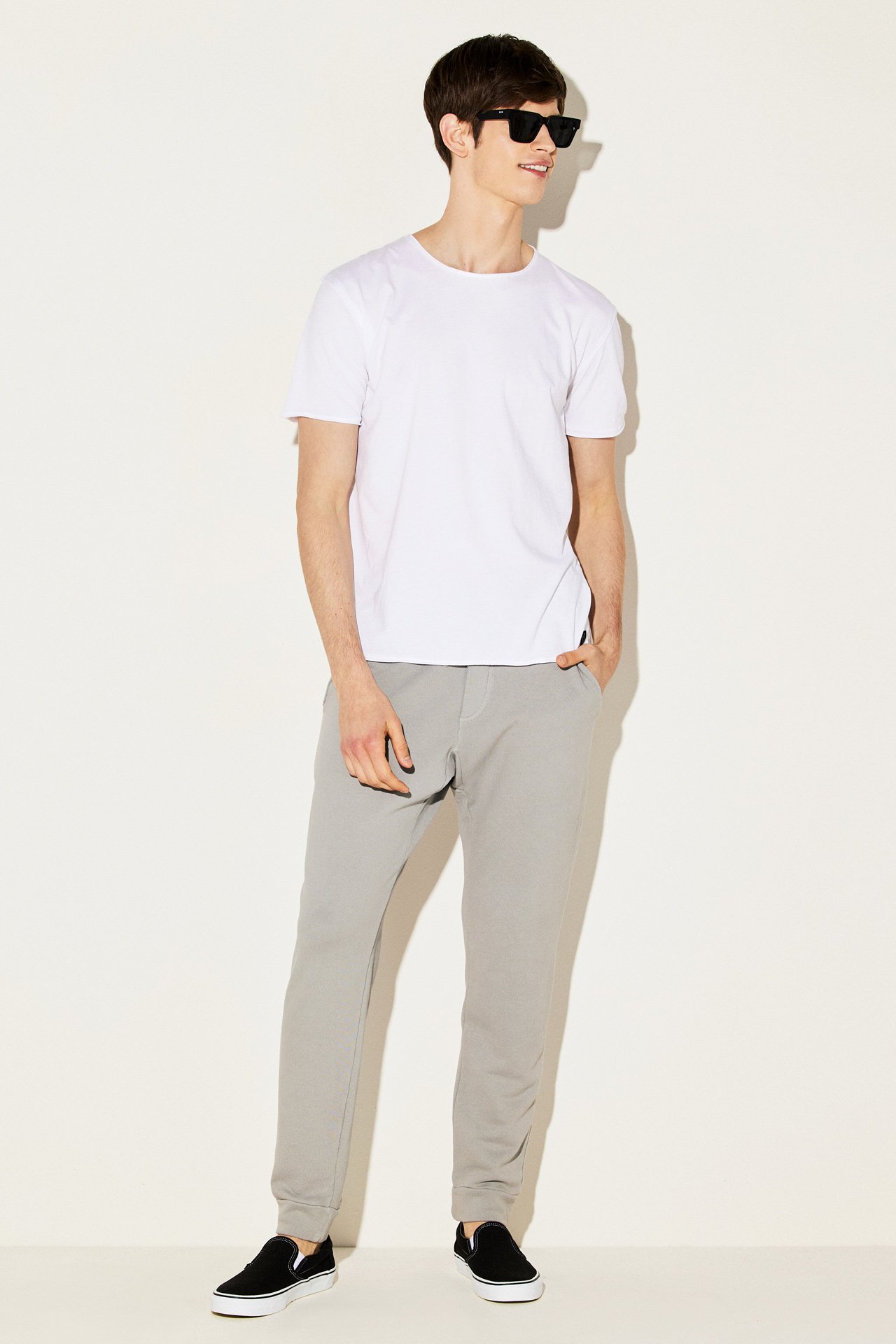 LOOSE KNIT DESTROYED POCKETS SP.