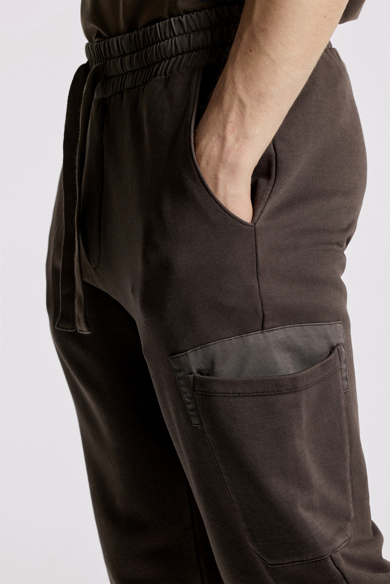 Cargo Mixed Fabric Sweatpants