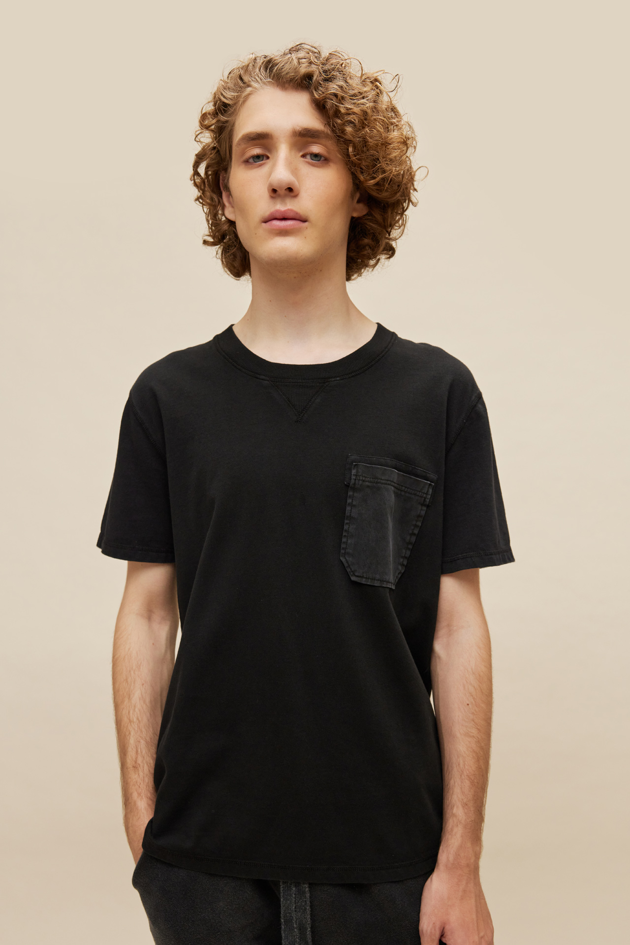 Contrast Detailed T-shirt