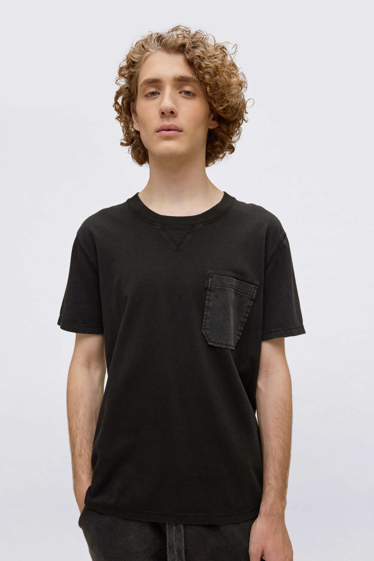 Contrast Detailed T-shirt